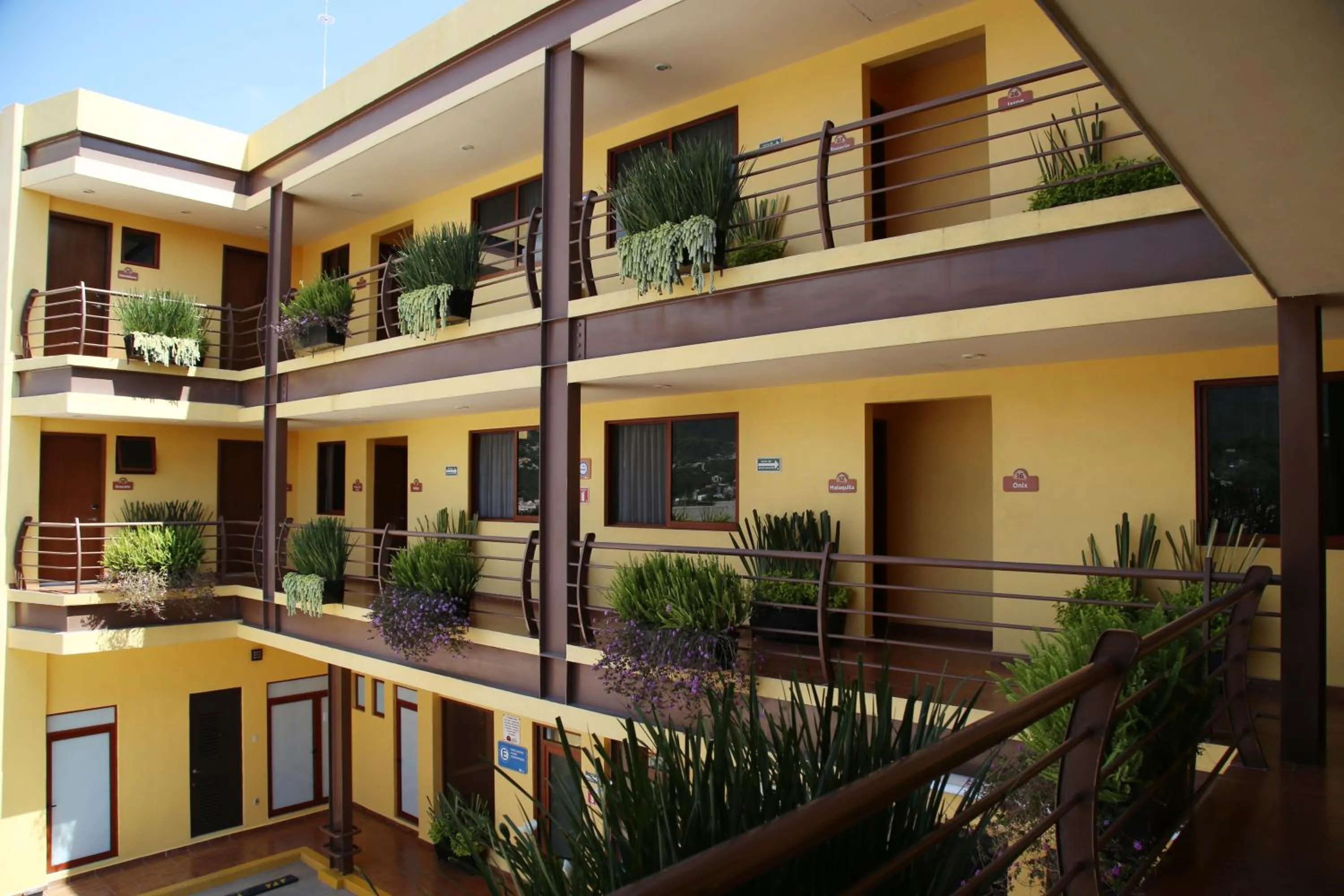 Facade/entrance in Hotel Plaza Bernal