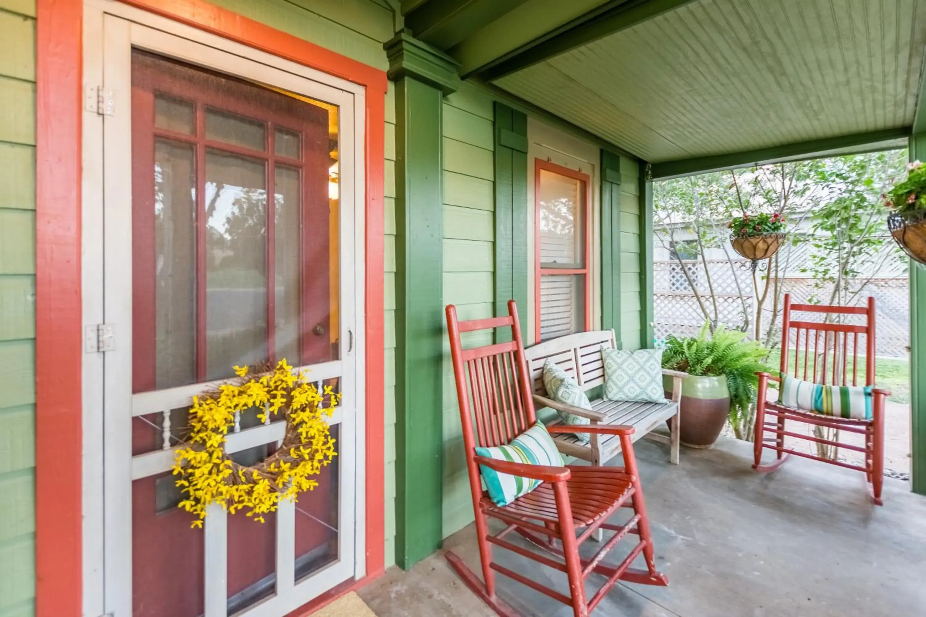 Agape Front Cottage Agape Front Cottage