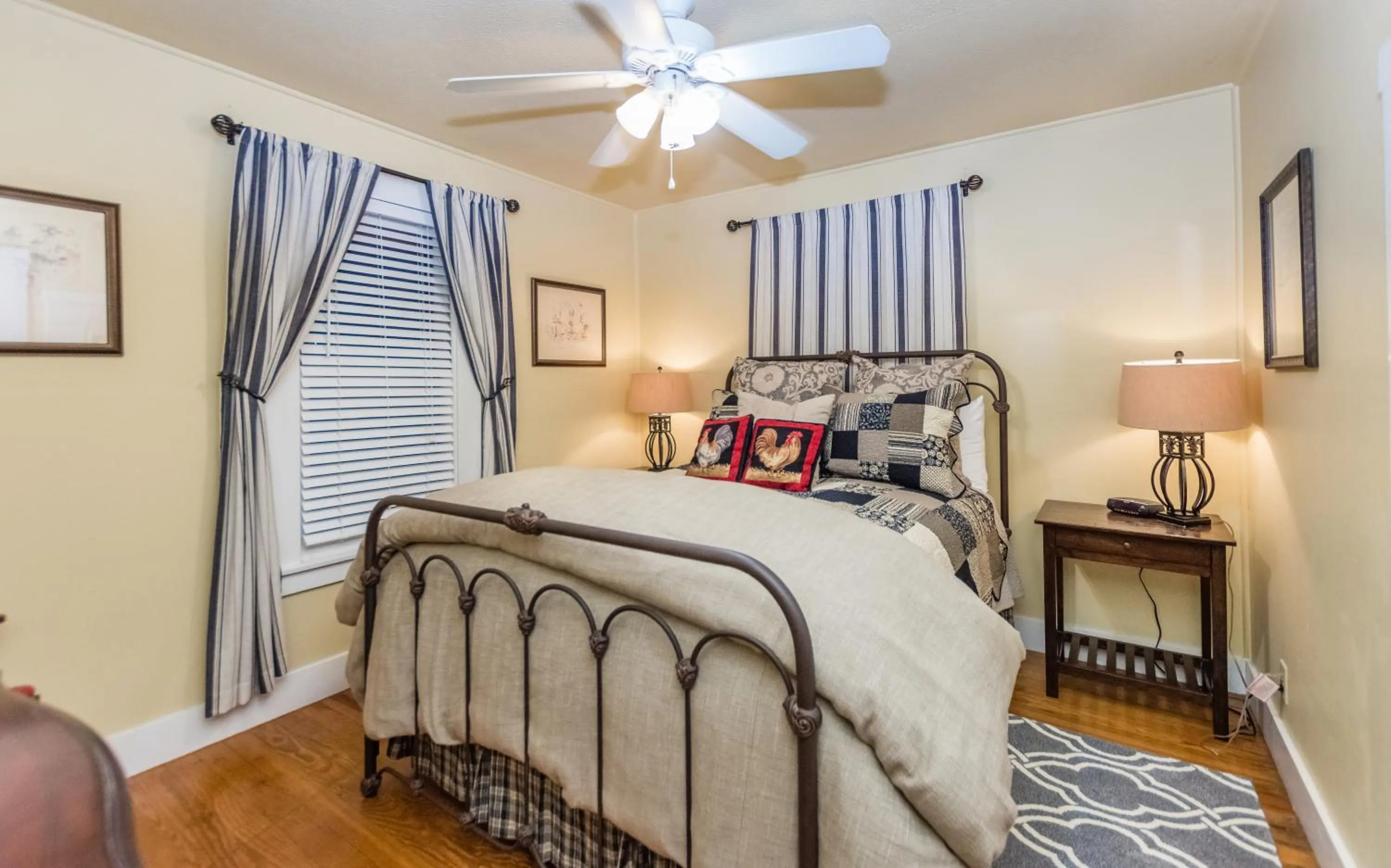 Bed in Agape Front Cottage