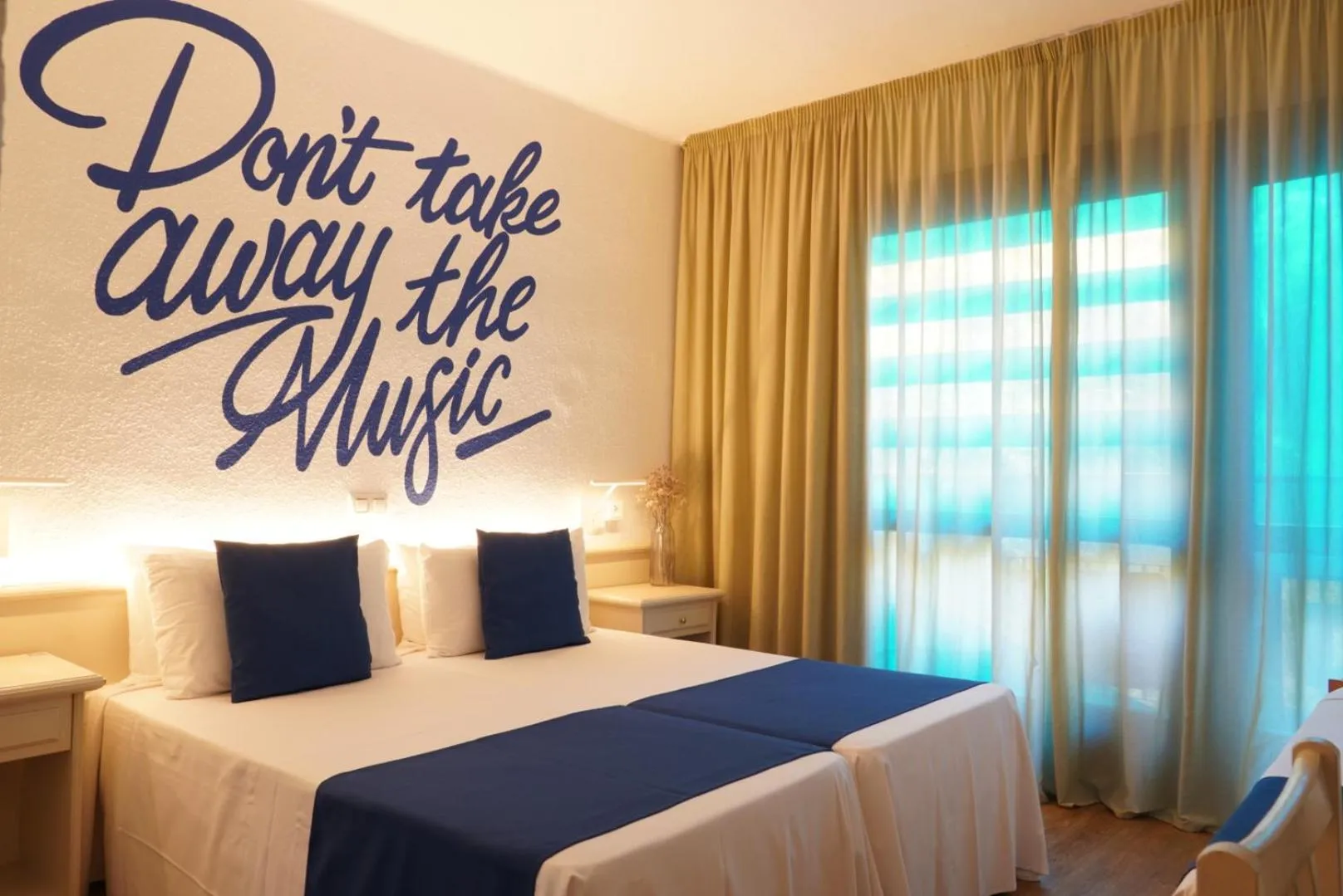 Bed in BPM Lloret Hotel