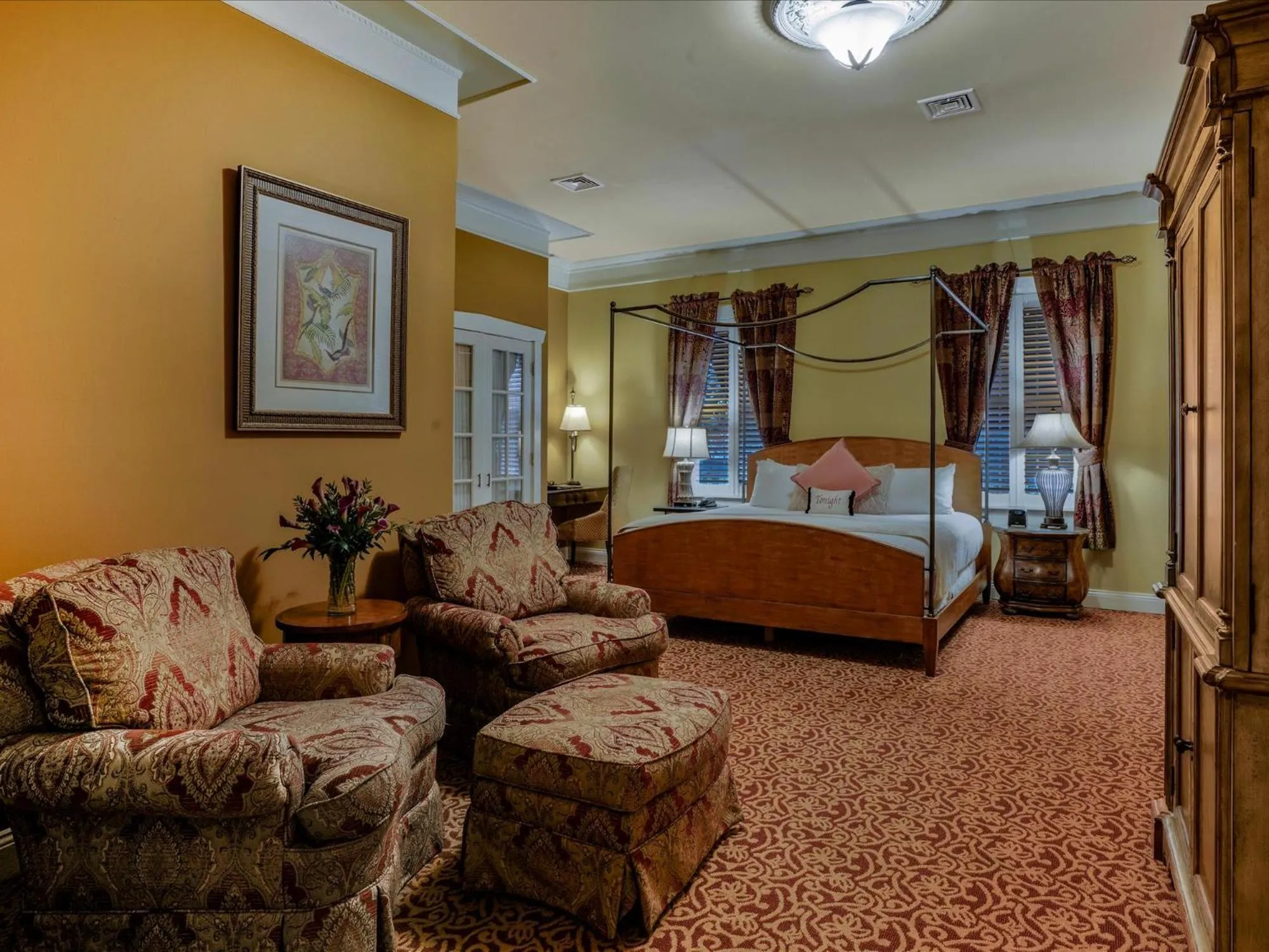 Photo of the whole room, Bed in The Inn at Leola Village, a Historic Hotel of America