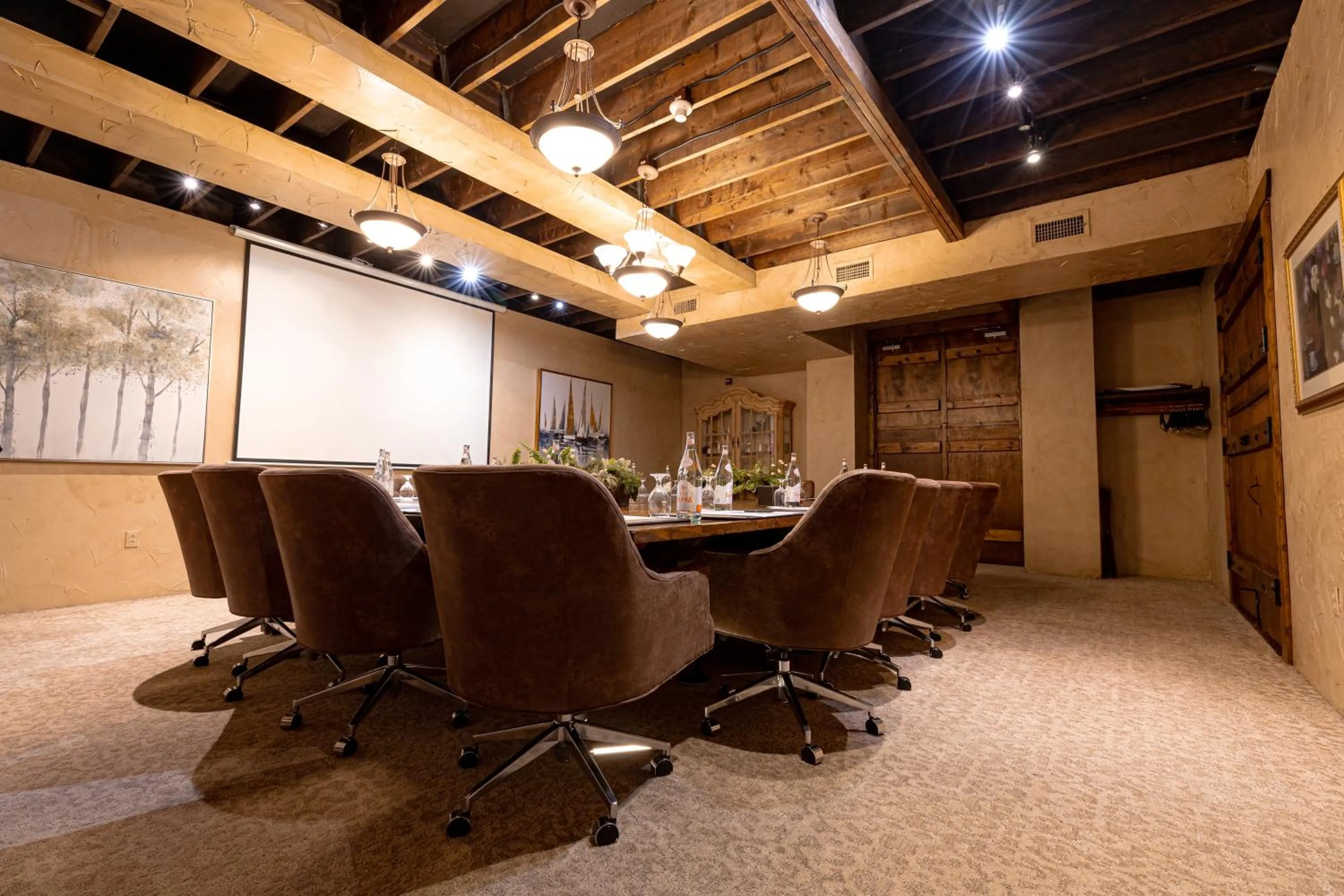 Meeting/conference room in The Inn at Leola Village, a Historic Hotel of America