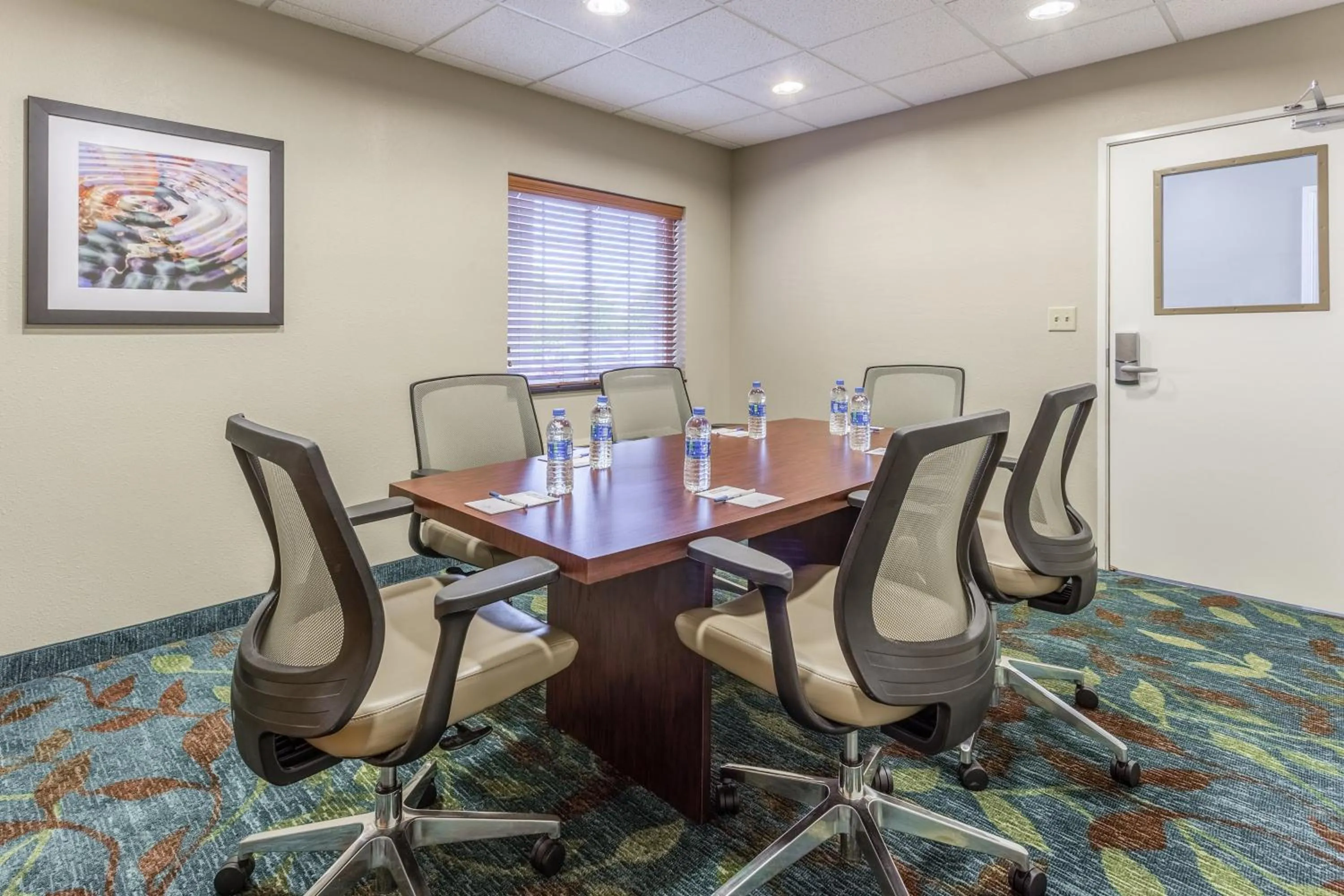 Meeting/conference room in Candlewood Suites Aurora-Naperville by IHG