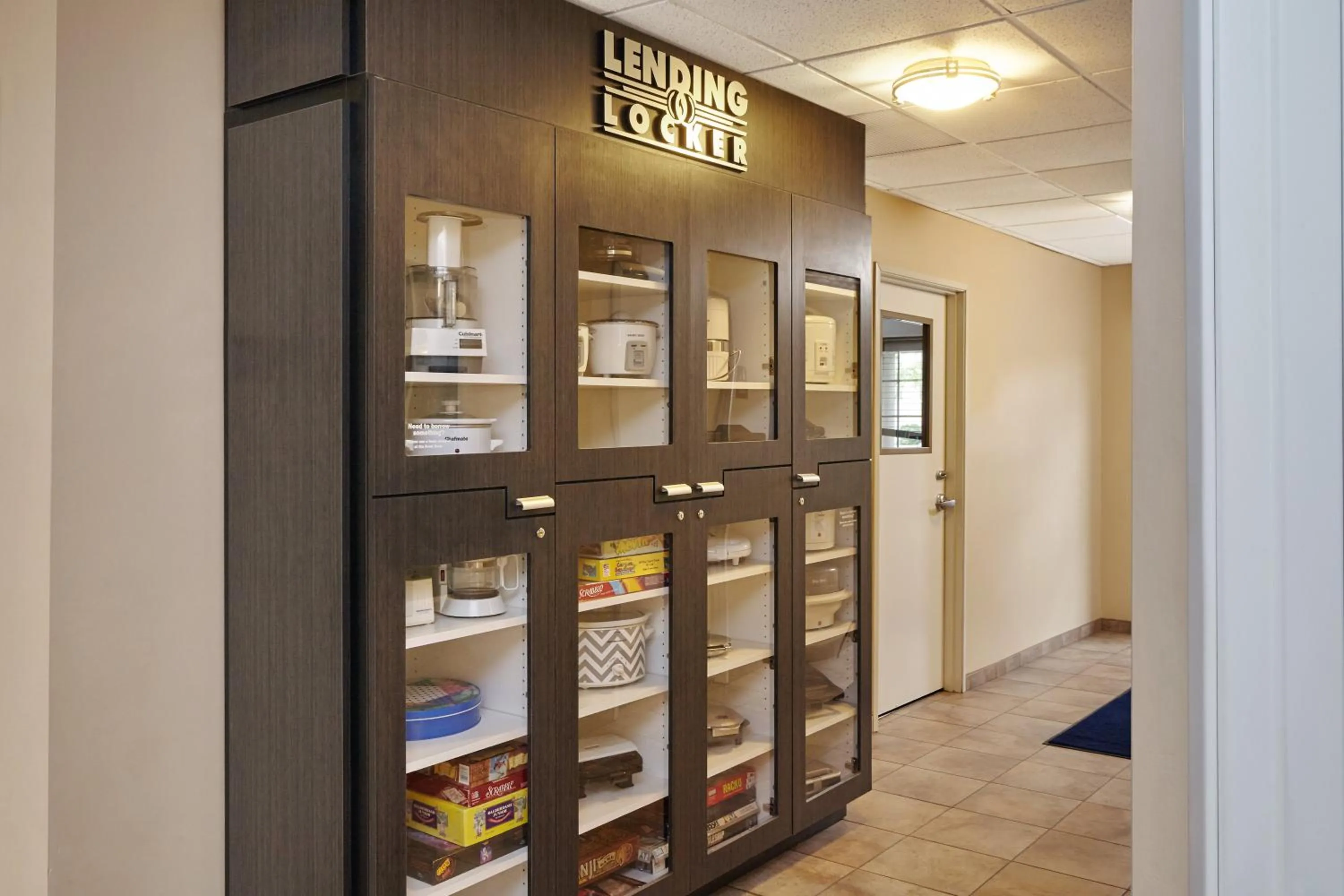 Lobby or reception in Candlewood Suites Aurora-Naperville by IHG