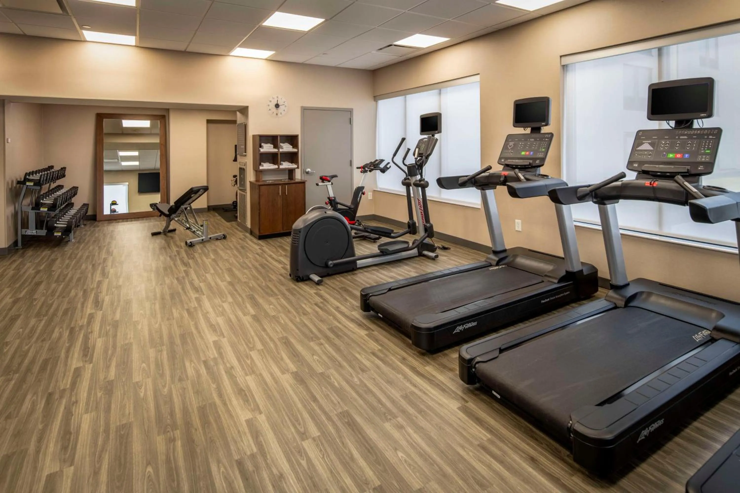 Fitness centre/facilities in Hampton Inn Long Island/Commack