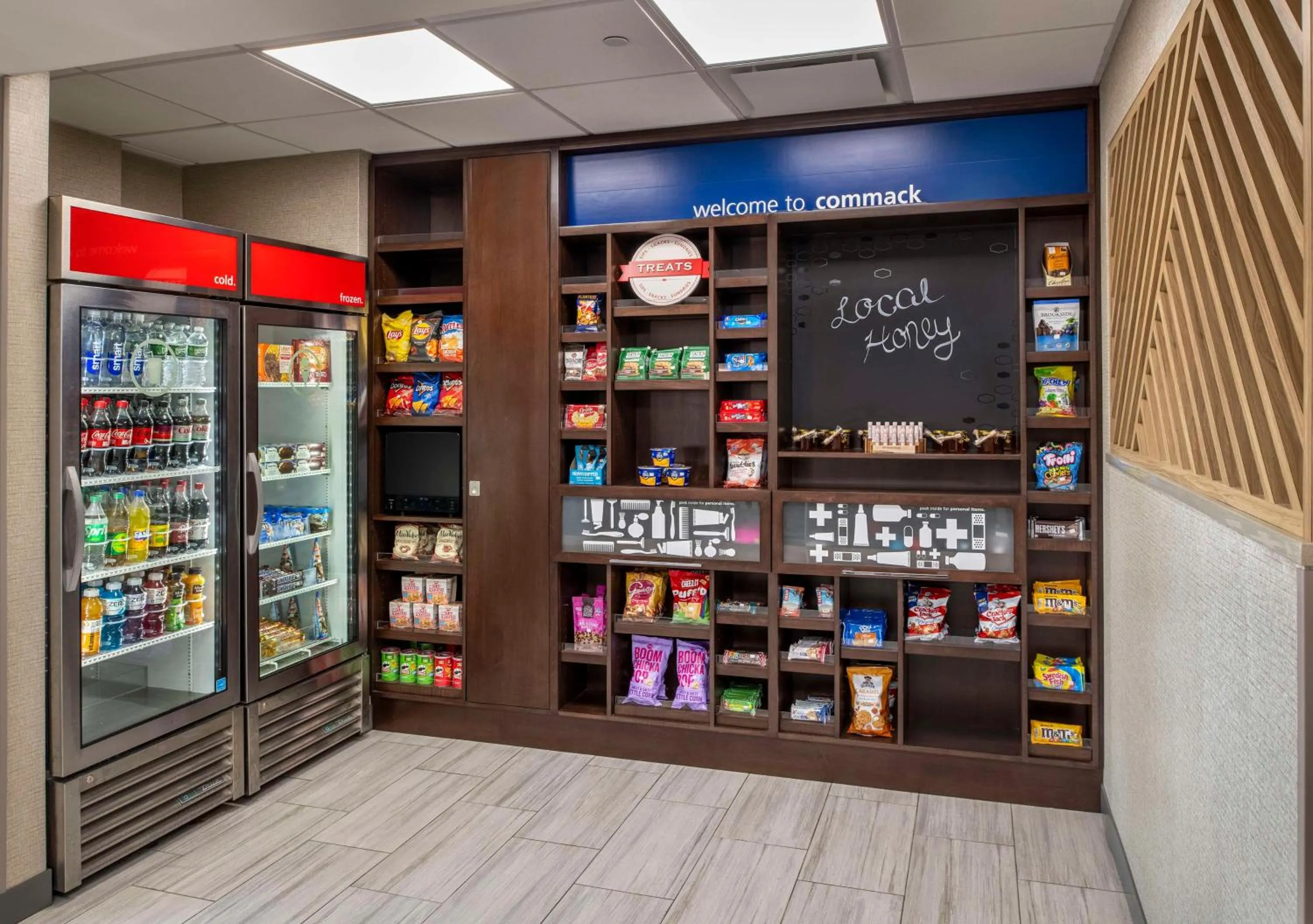 Restaurant/places to eat in Hampton Inn Long Island/Commack