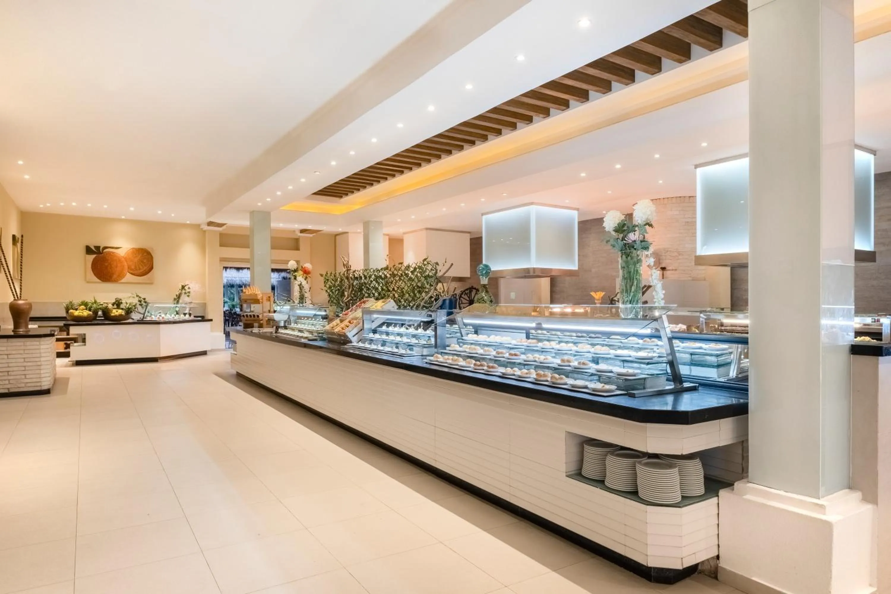 Restaurant/places to eat in Iberostar Waves Tucan - All Inclusive