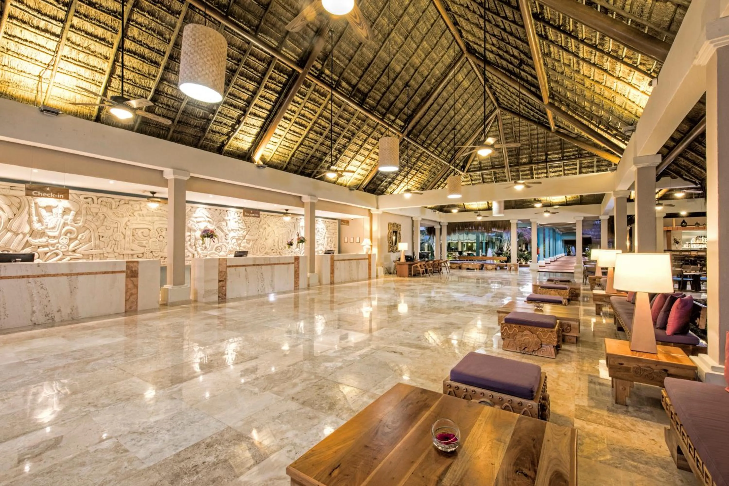 Lobby or reception in Iberostar Waves Tucan - All Inclusive