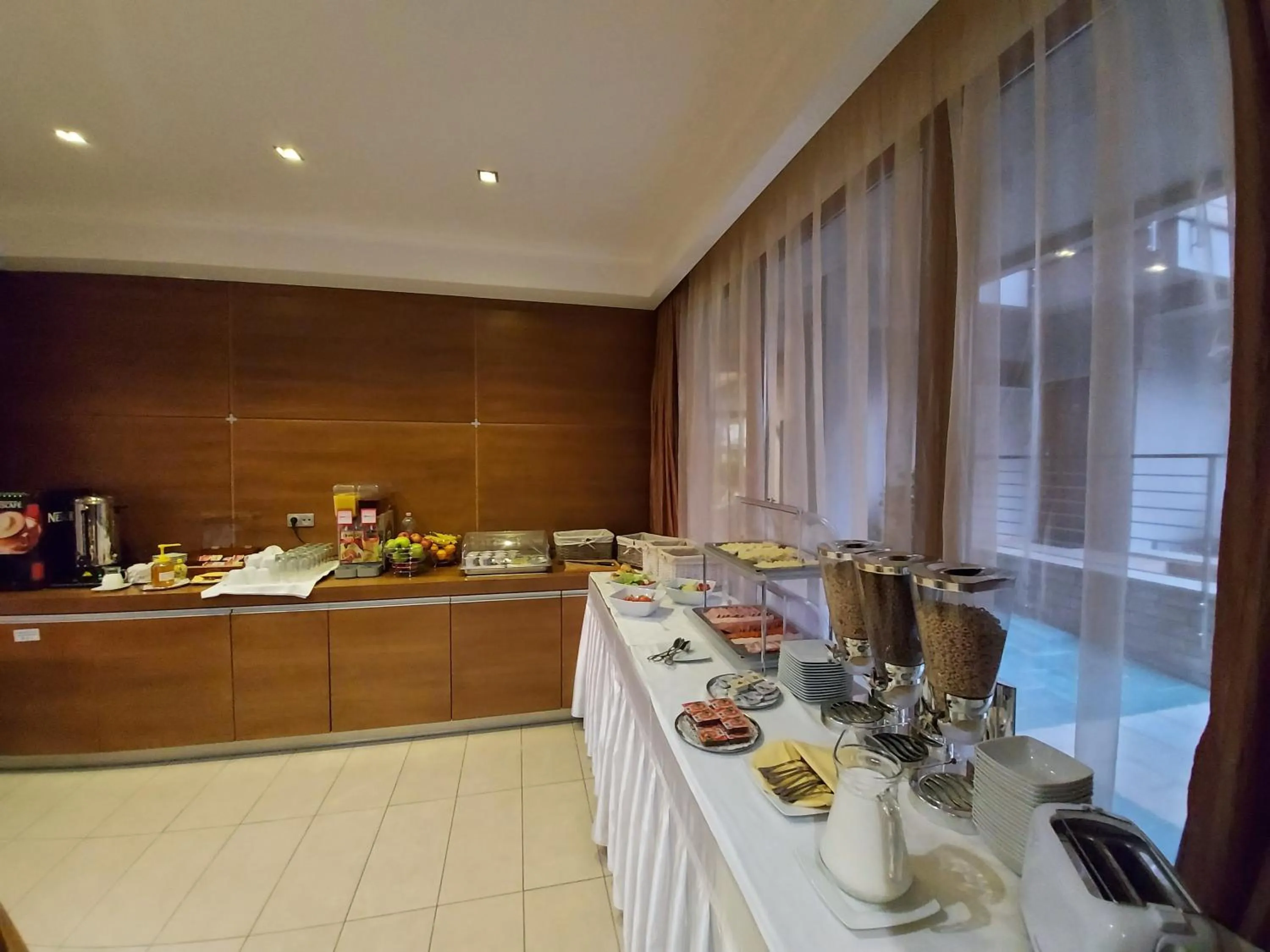 Breakfast in Hotel Villa Pax