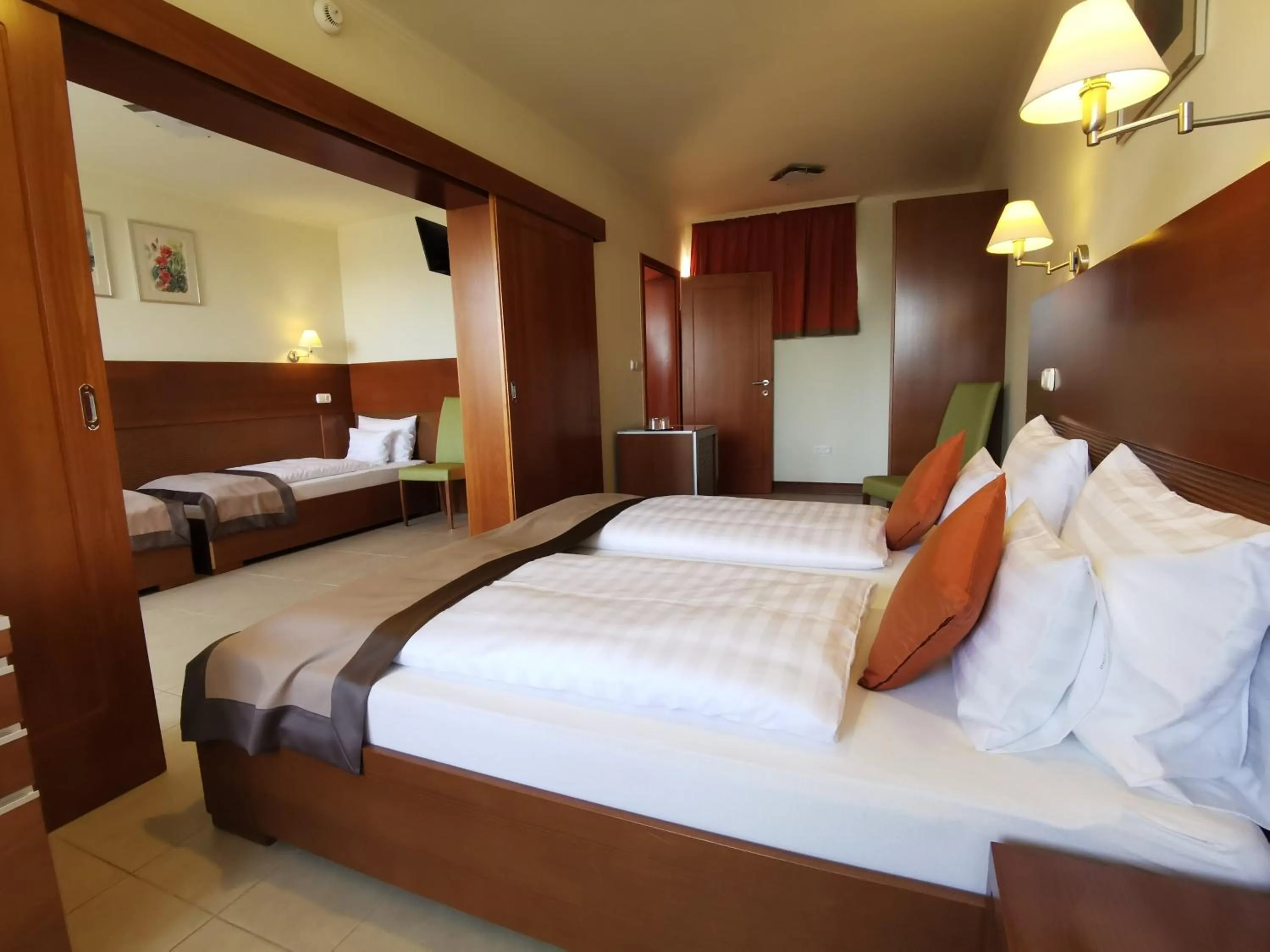 Bedroom, Bed in Hotel Villa Pax