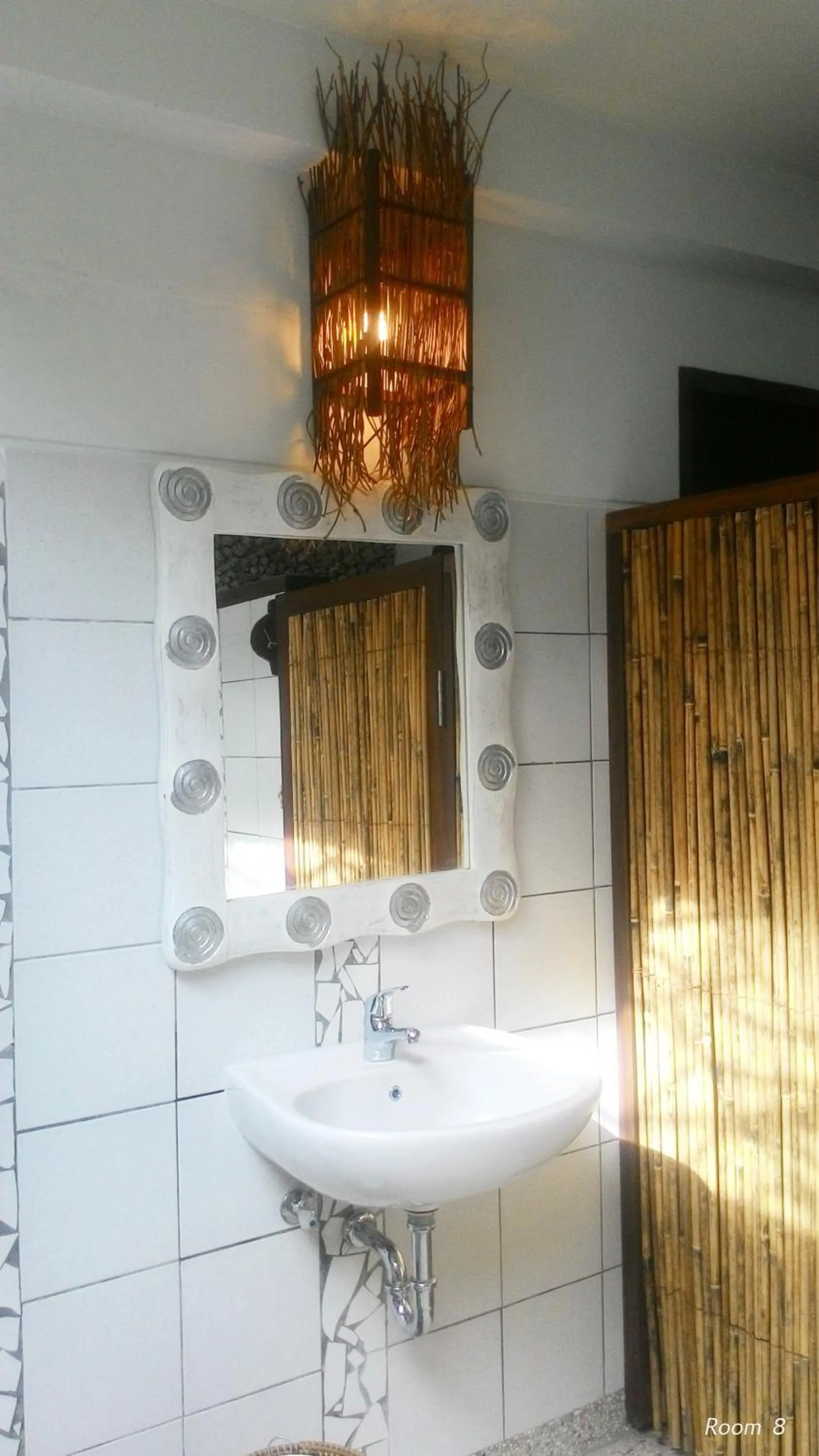 Bathroom in Cocotinos Lembeh a Boutique Dive Lodge