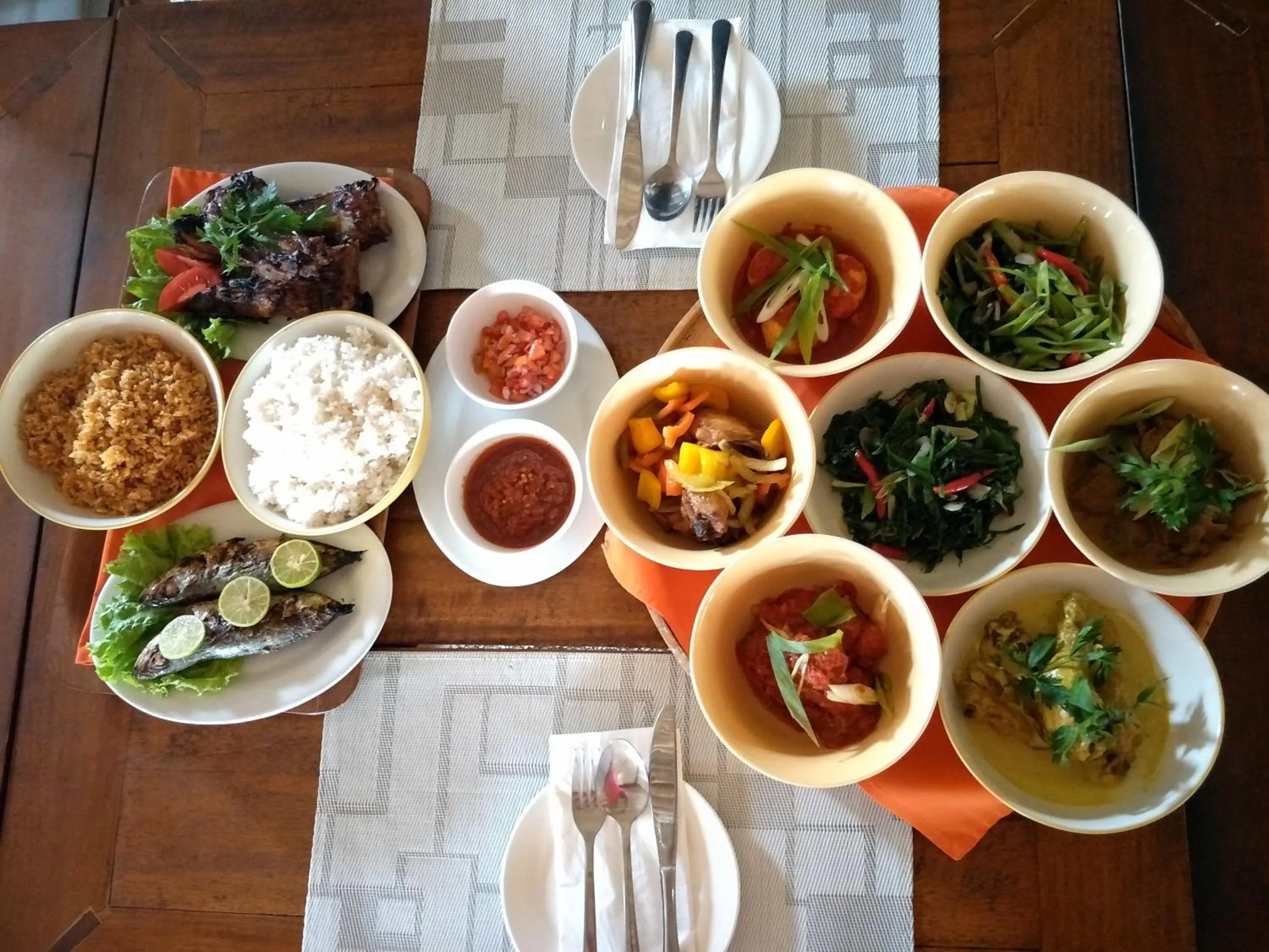Food in Cocotinos Lembeh a Boutique Dive Lodge