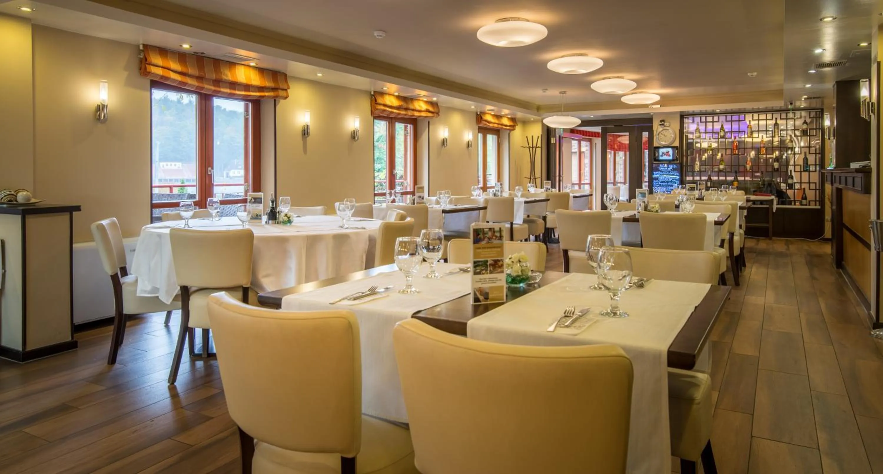 Restaurant/places to eat in Tó Wellness Hotel