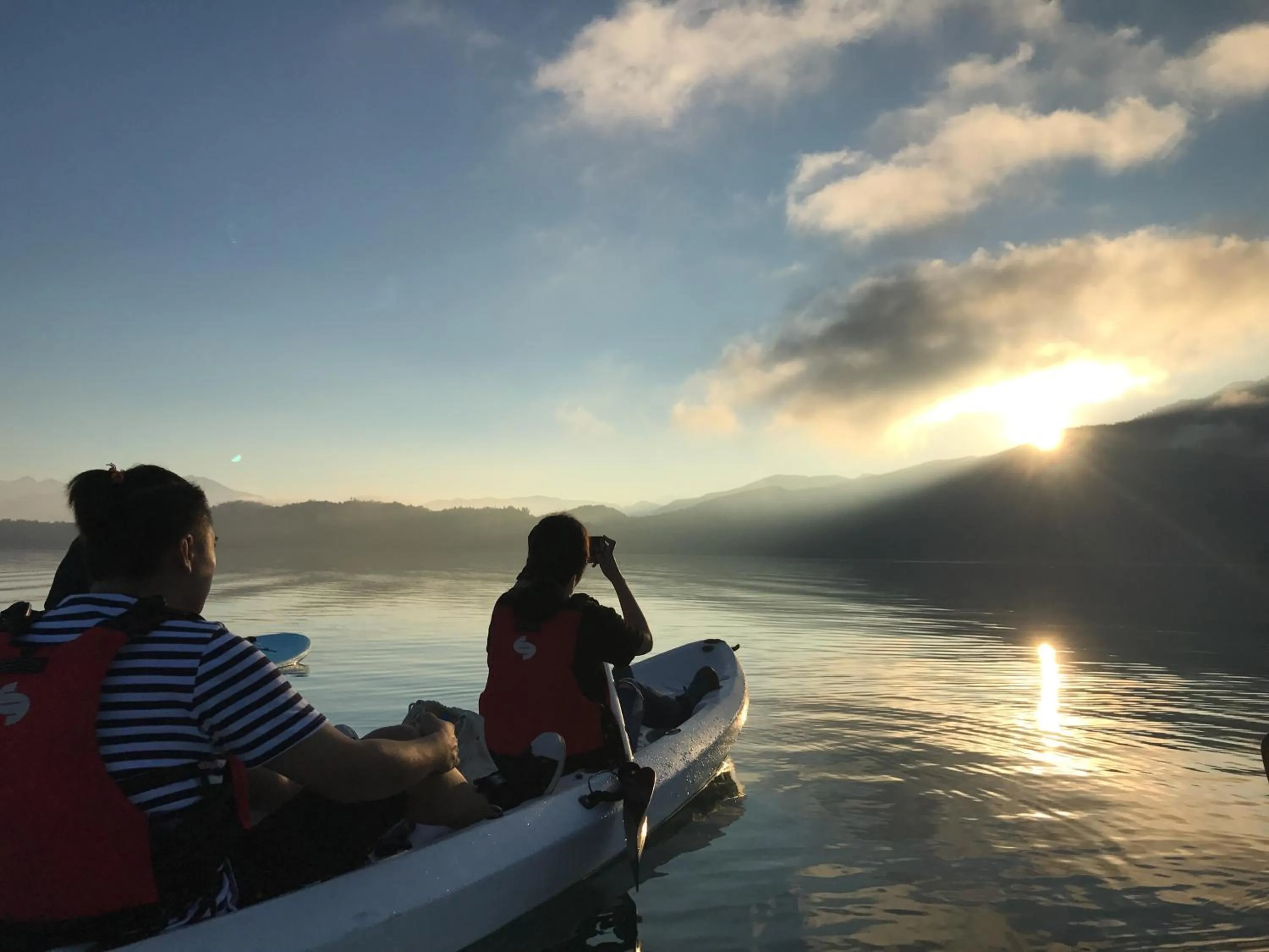 Canoeing in Shaoguang 188 日月潭勺光188