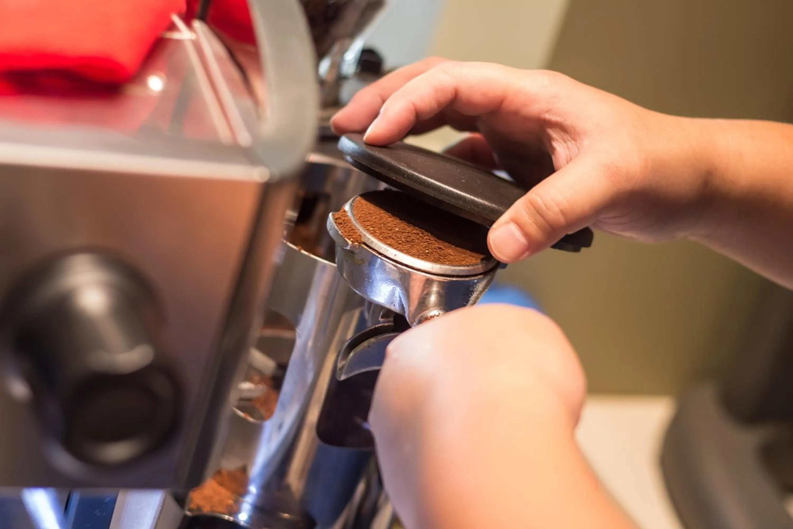 Staff in Shaoguang 188 日月潭勺光188