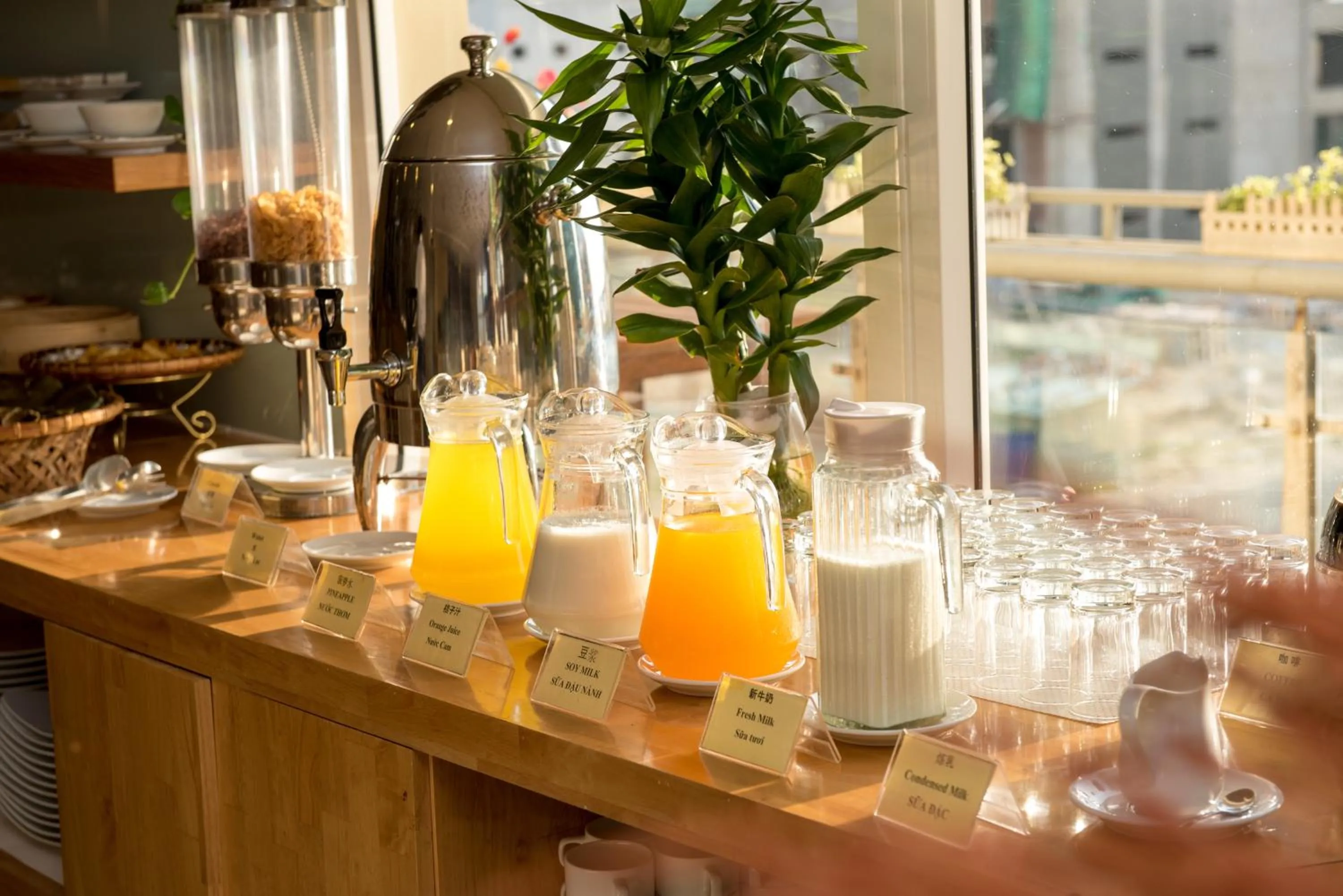 Buffet breakfast in Nhat Minh Hotel and Apartment