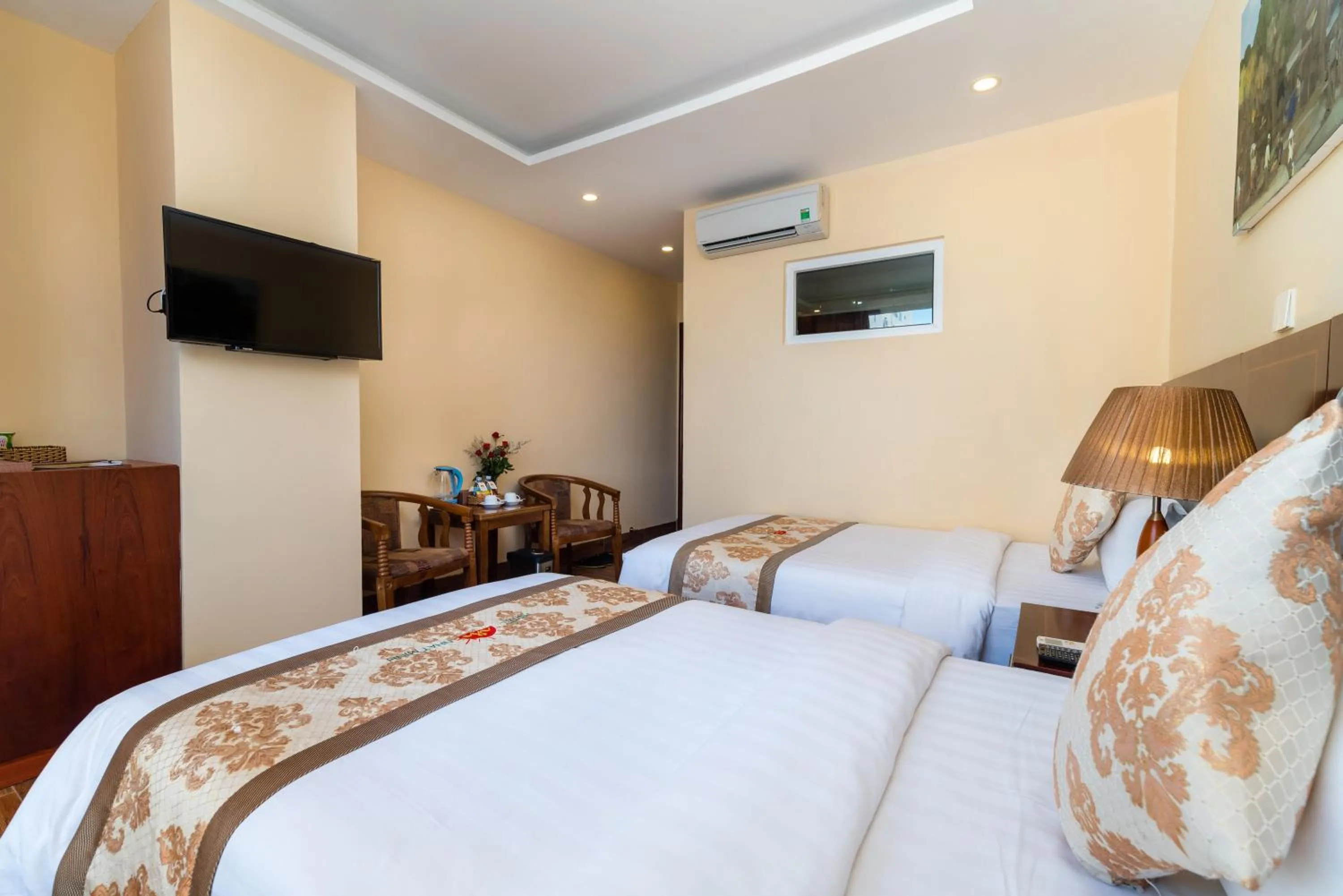 Photo of the whole room, Bed in Nhat Minh Hotel and Apartment