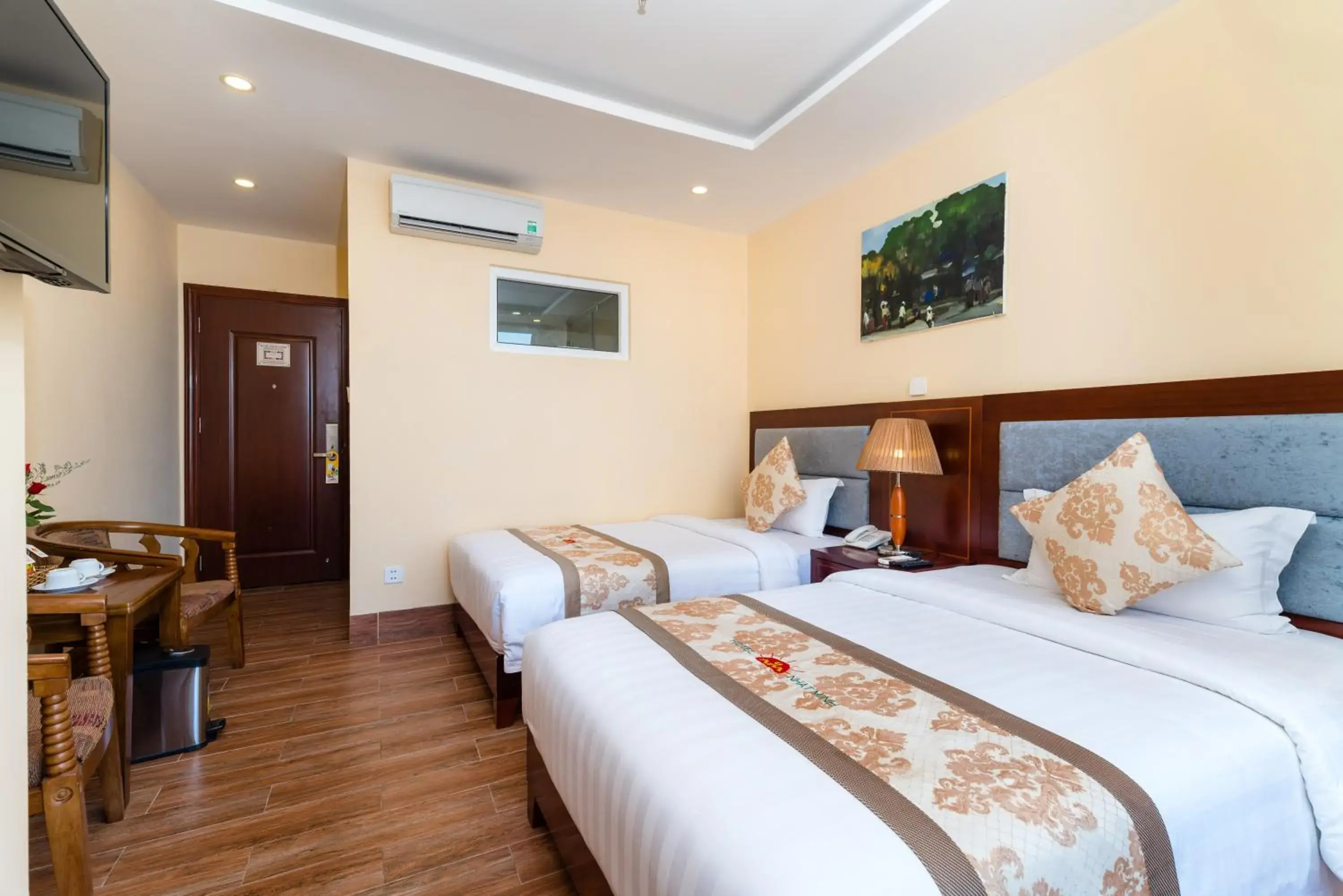 Twin Room with City View in Nhat Minh Hotel and Apartment Twin Room with City View in Nhat Minh Hotel and Apartment