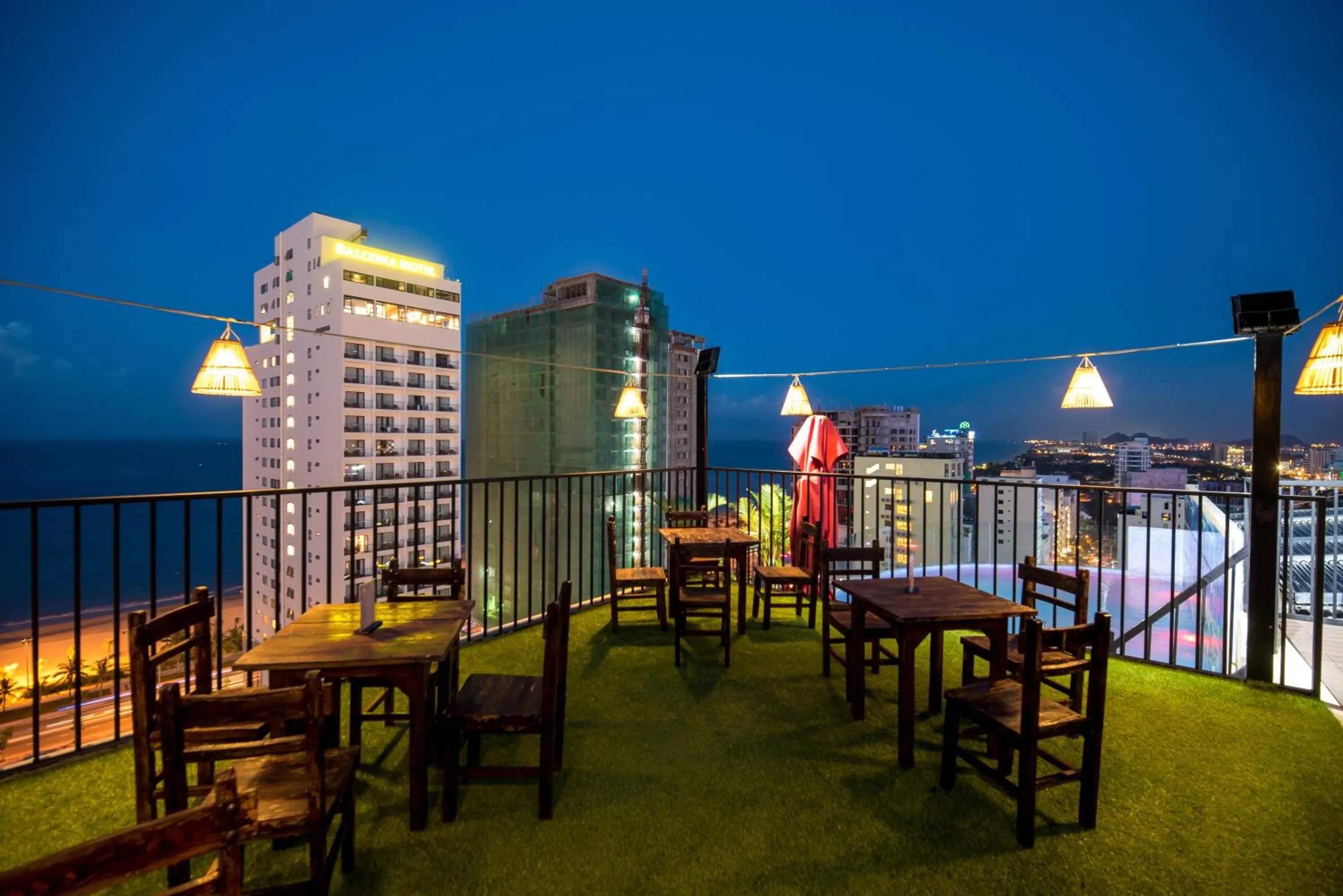 Balcony/Terrace in Nhat Minh Hotel and Apartment