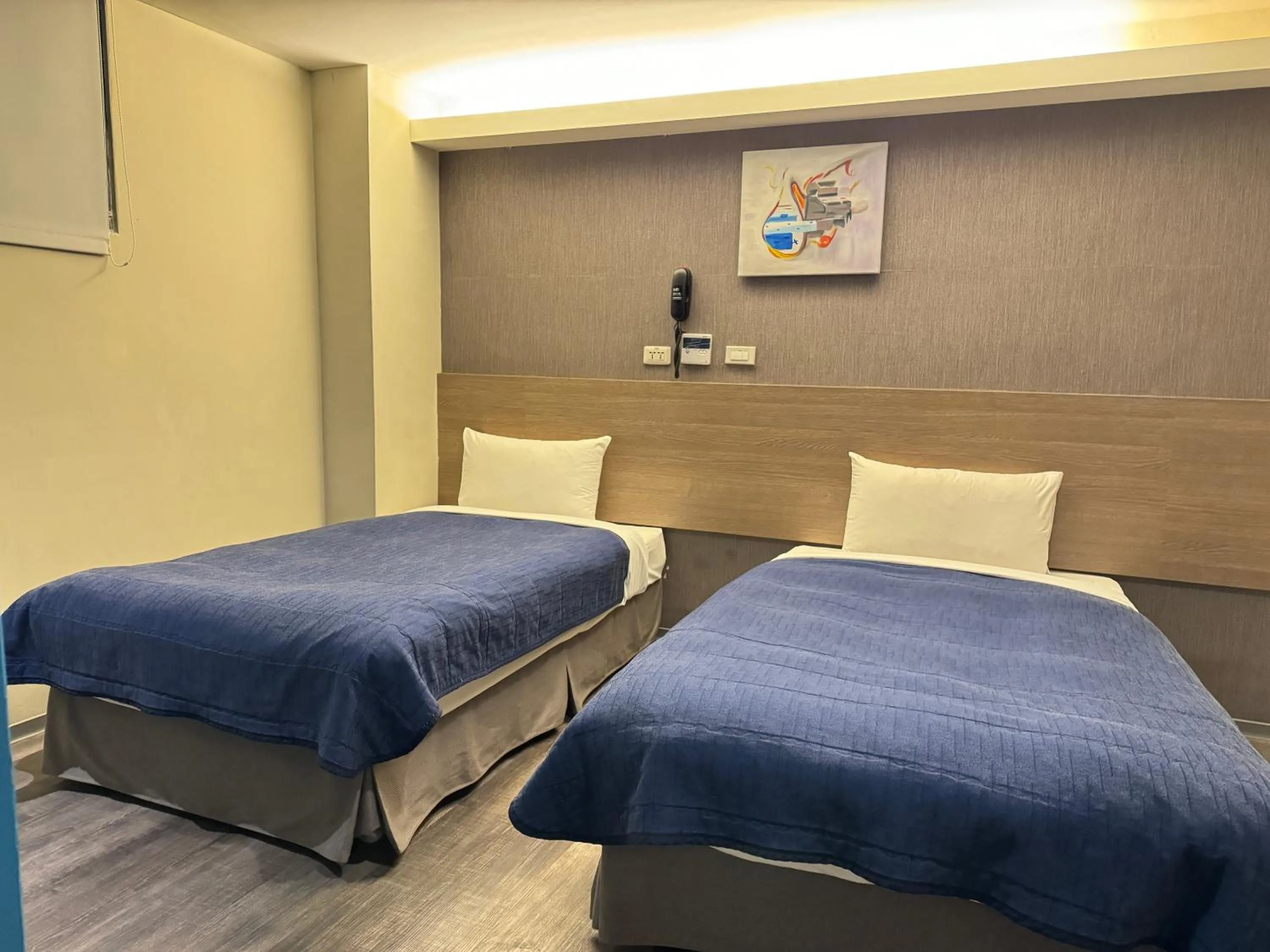 Photo of the whole room, Bed in Bulowan Hotel