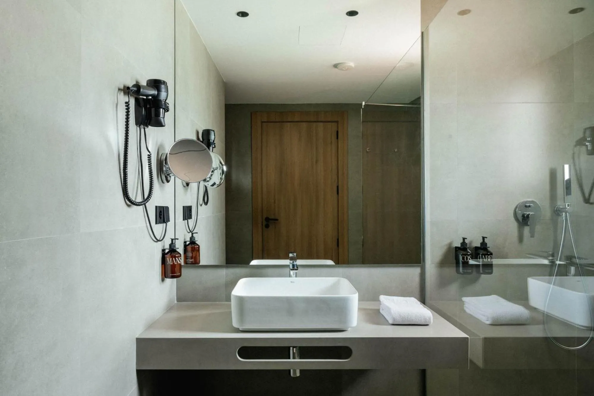 Toilet in Hotel Terradets