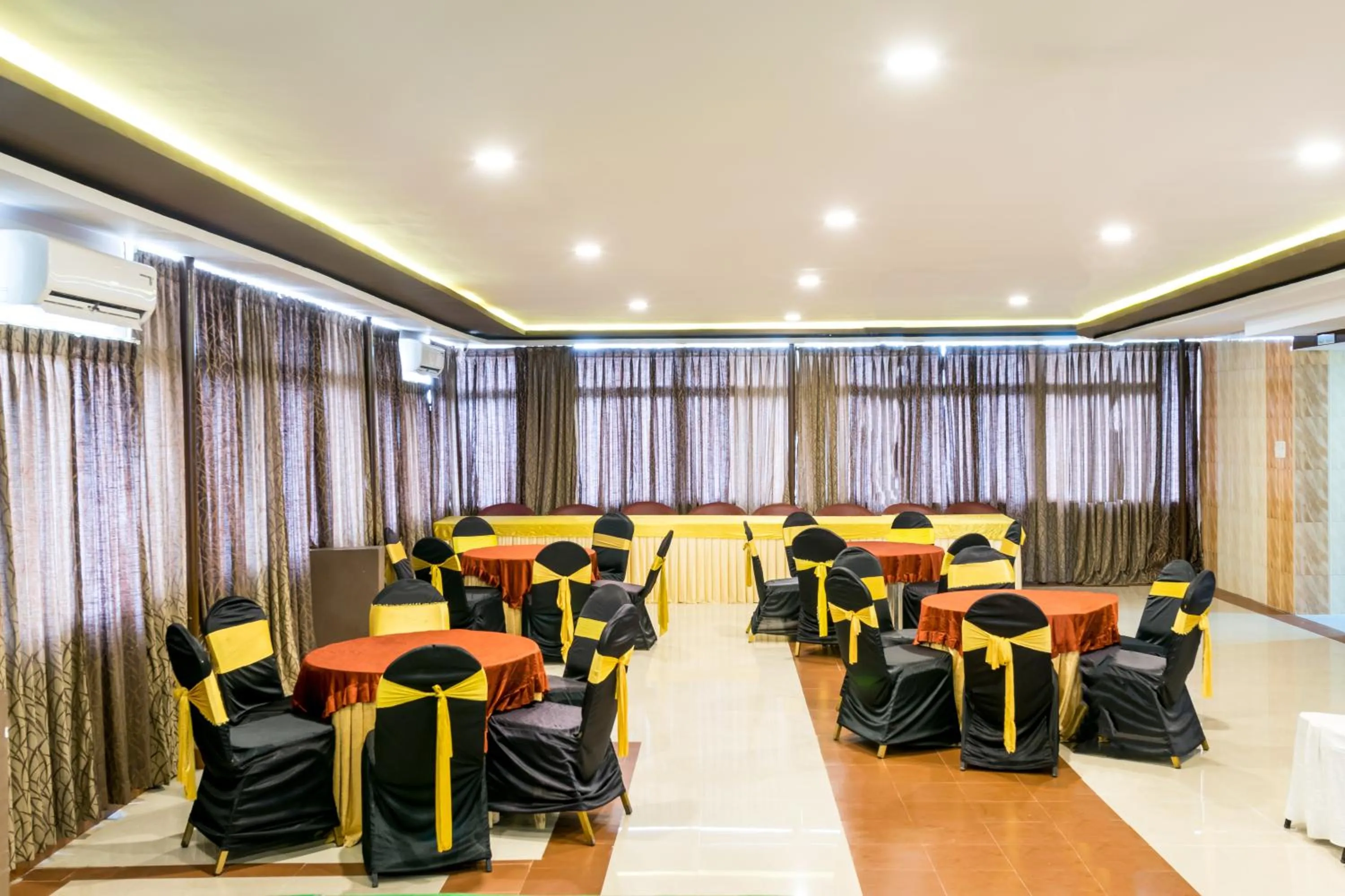 Banquet/Function facilities in Octave Hotel and Spa - JP Nagar