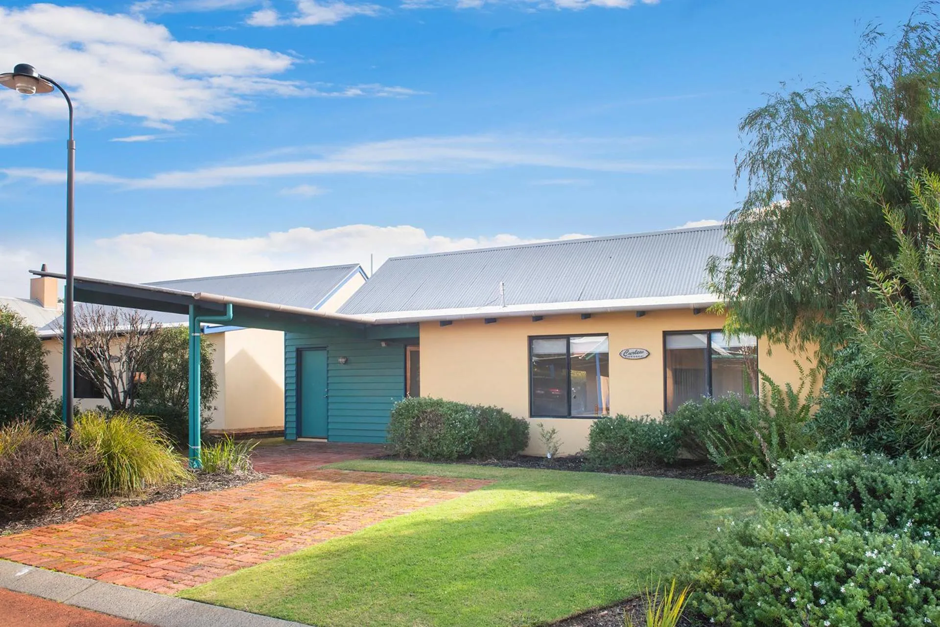 Garden view in Dunsborough Beach Cottages