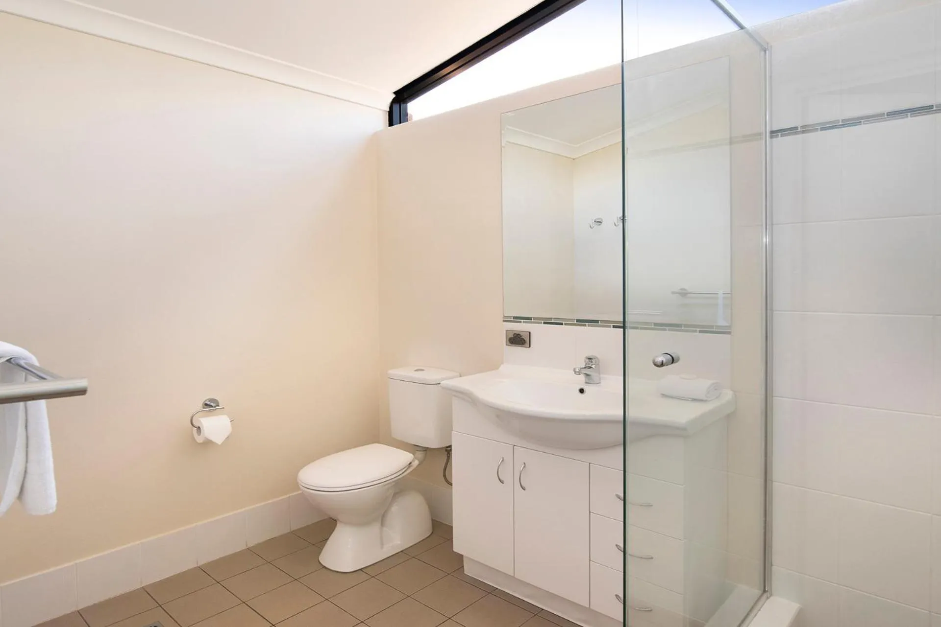 Shower in Dunsborough Beach Cottages