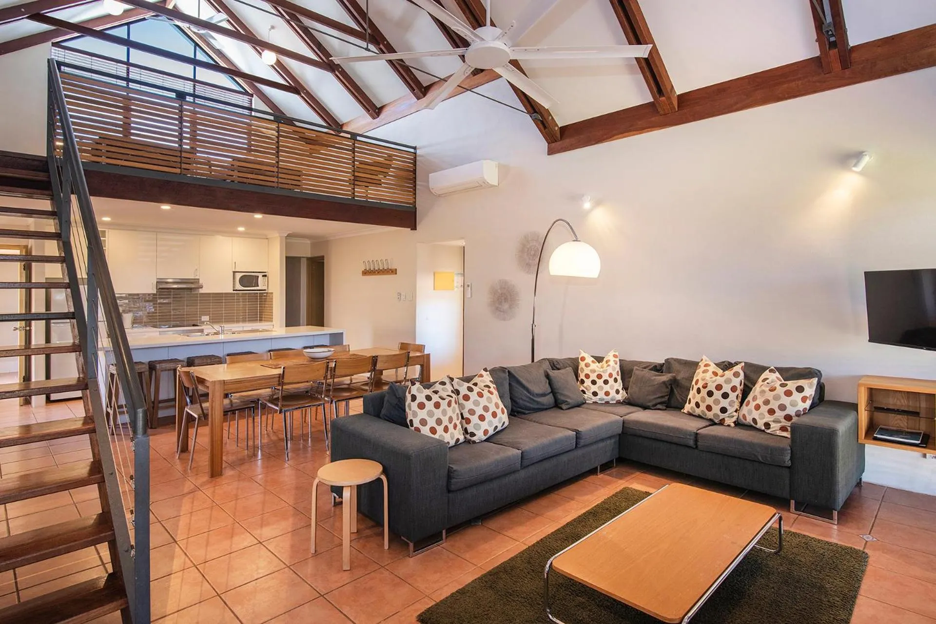 TV and multimedia in Dunsborough Beach Cottages