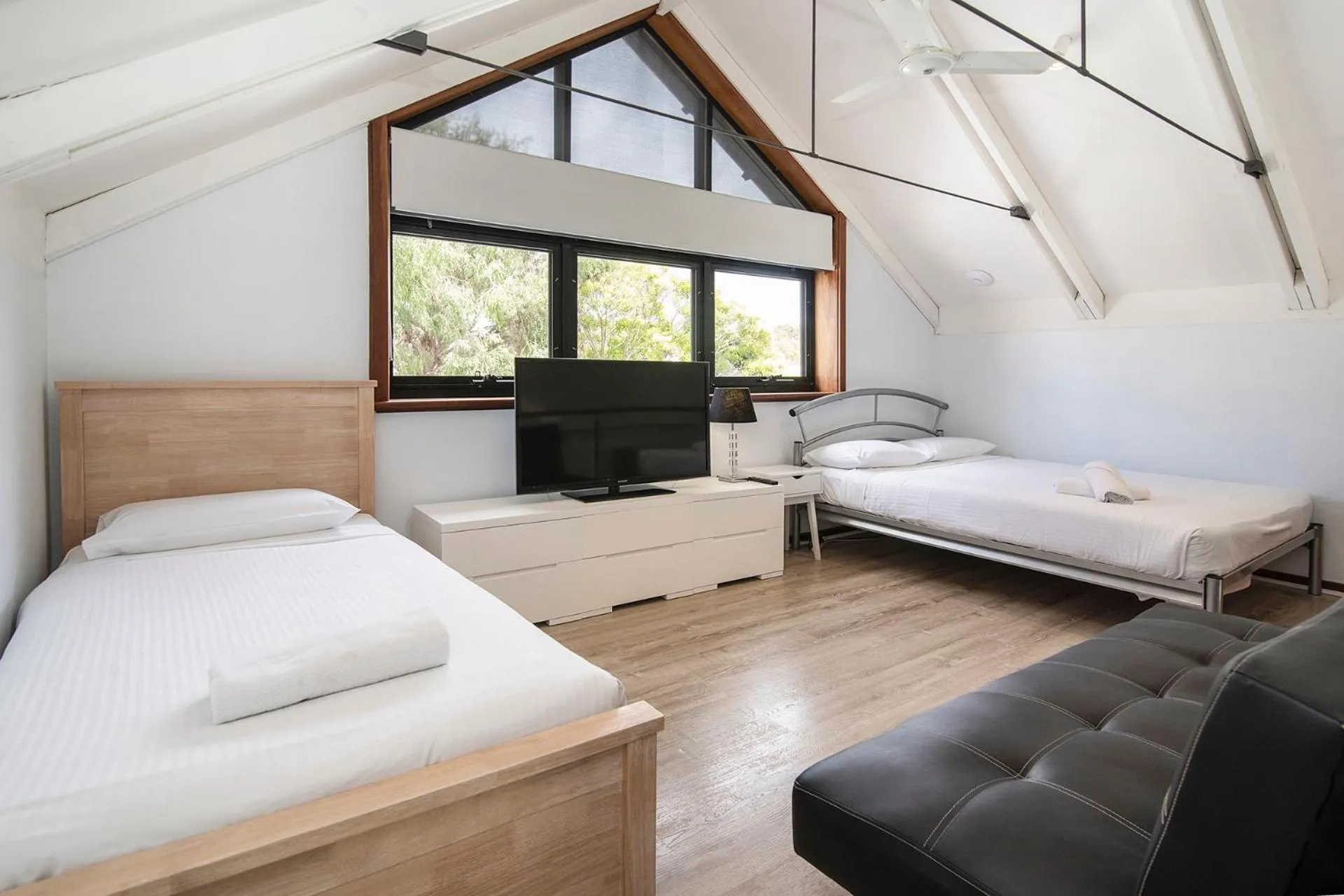 Bedroom, Bed in Dunsborough Beach Cottages