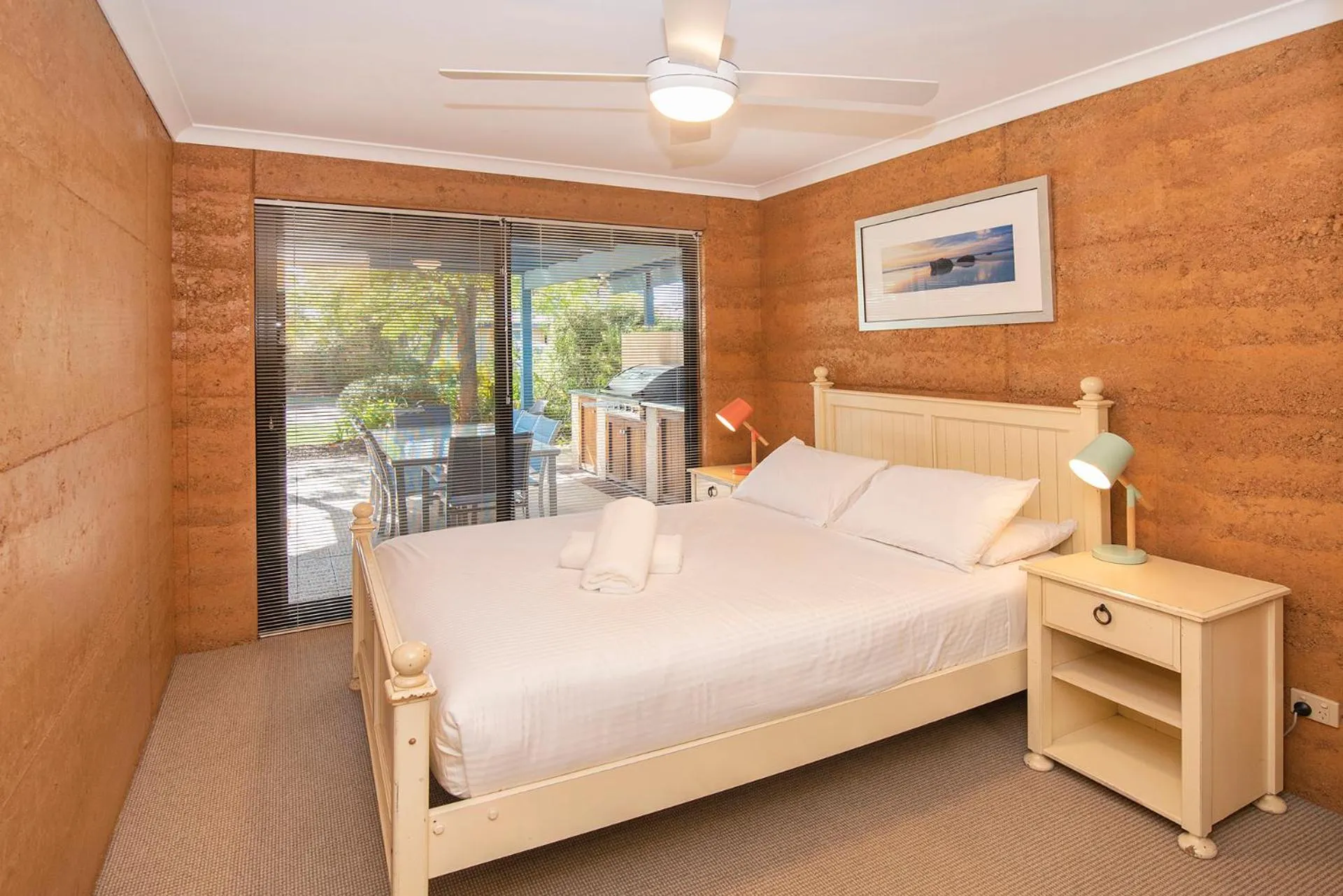 Bedroom, Bed in Dunsborough Beach Cottages