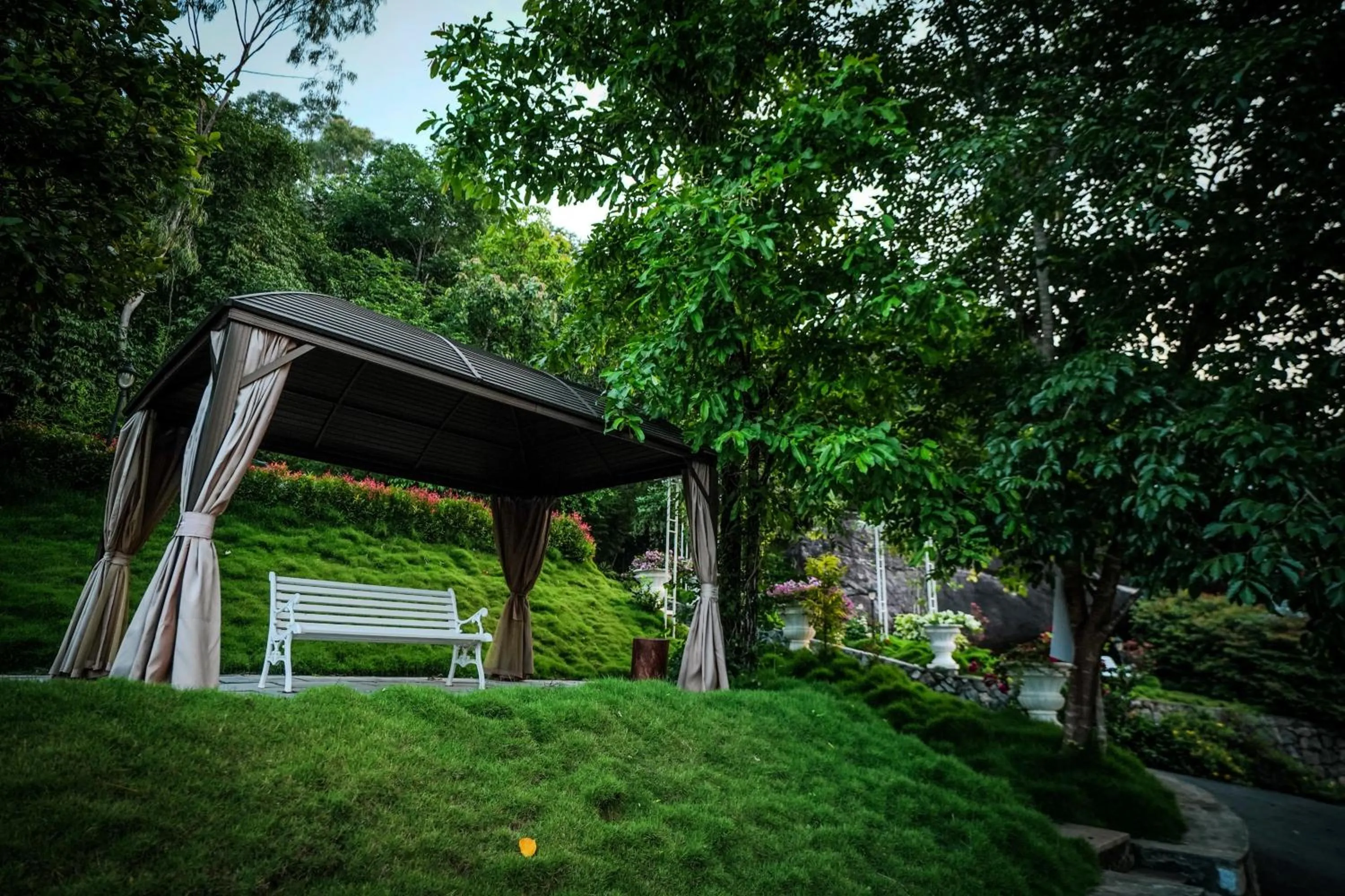 On-site shops in Mount Xanadu Resorts