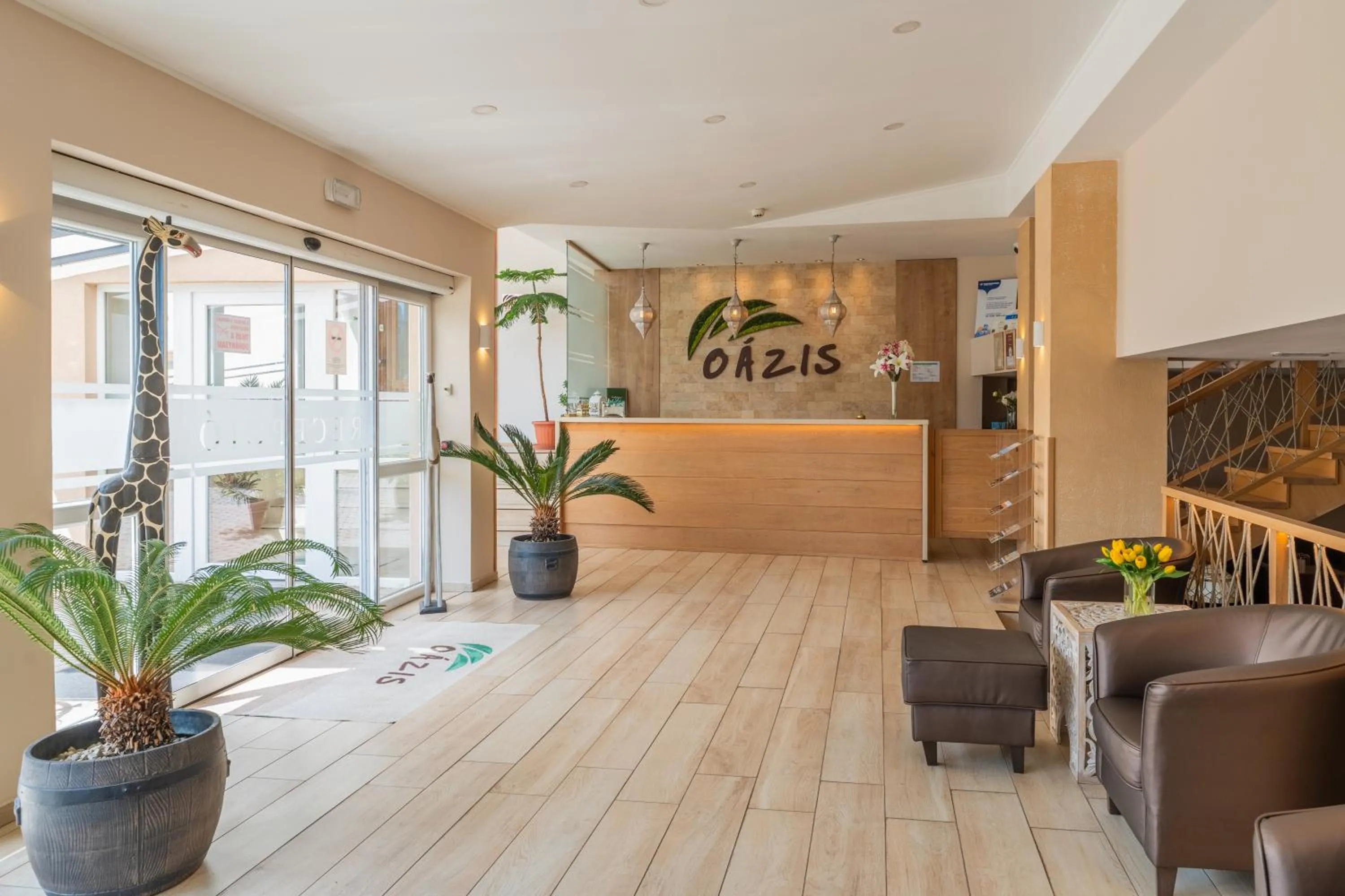 Lobby or reception in OÁZIS Hotel***