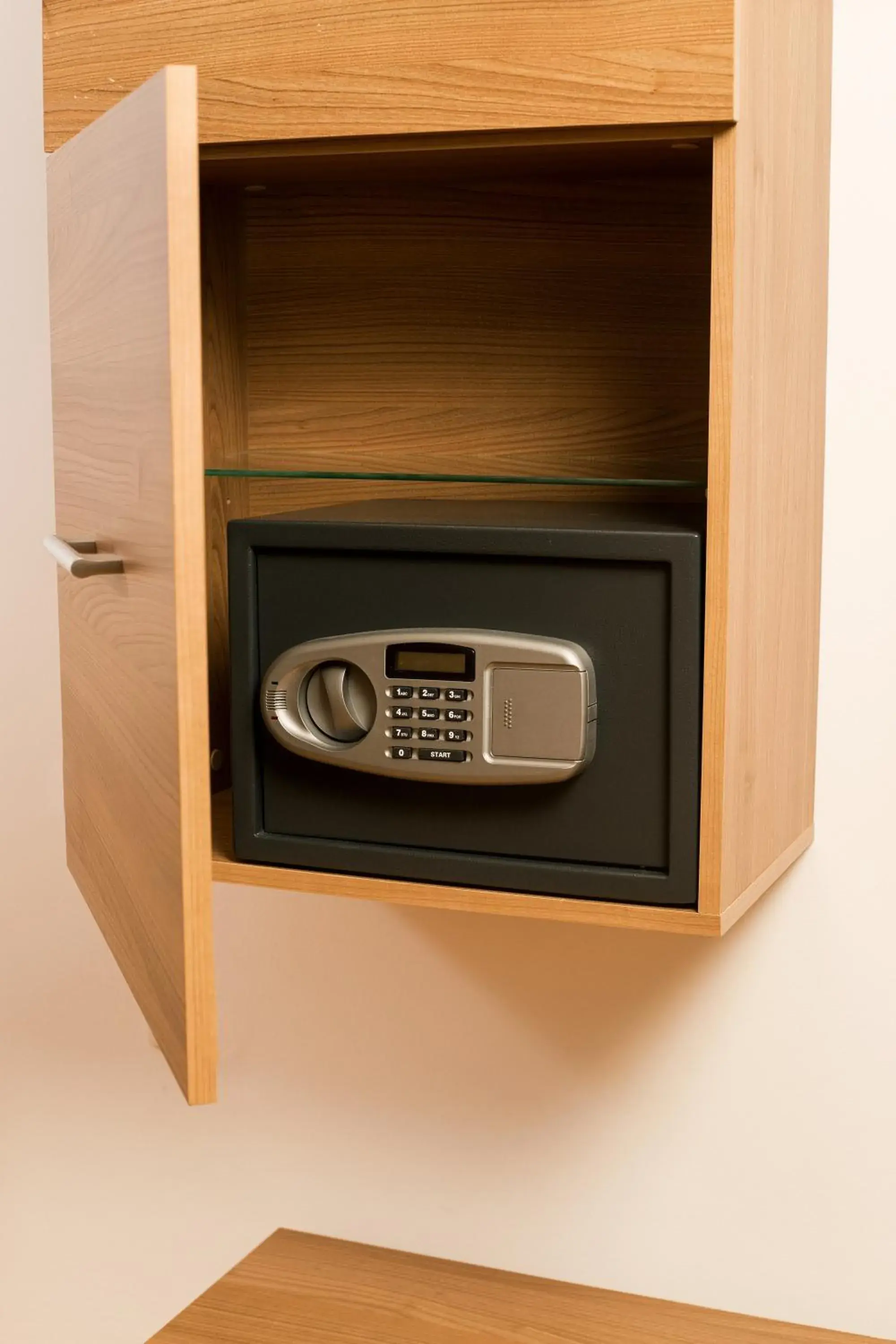 Deluxe Three-Bedroom Apartment in Gozsdu Court Budapest Deluxe Three-Bedroom Apartment in Gozsdu Court Budapest