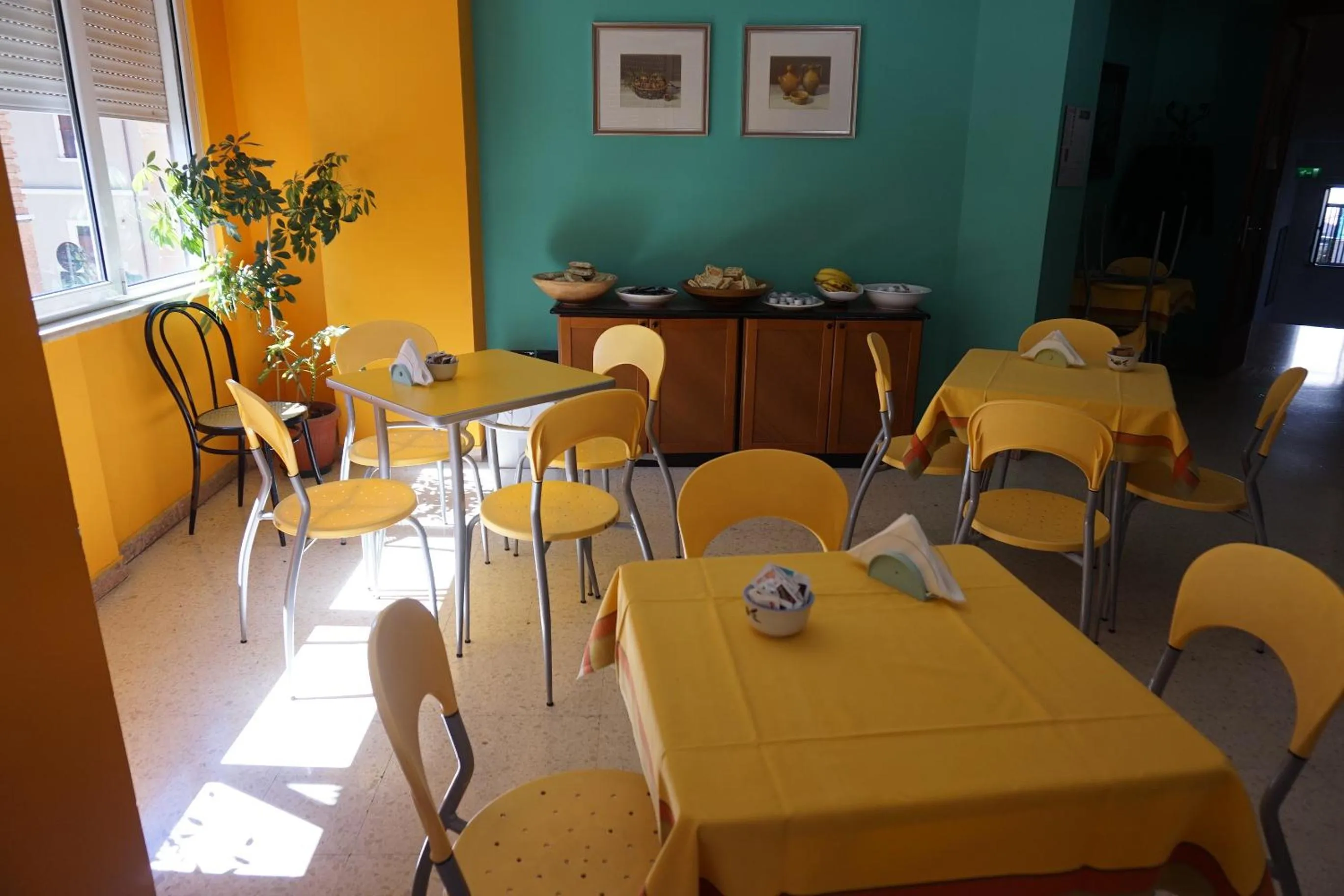 Restaurant/places to eat in Hotel San Marco