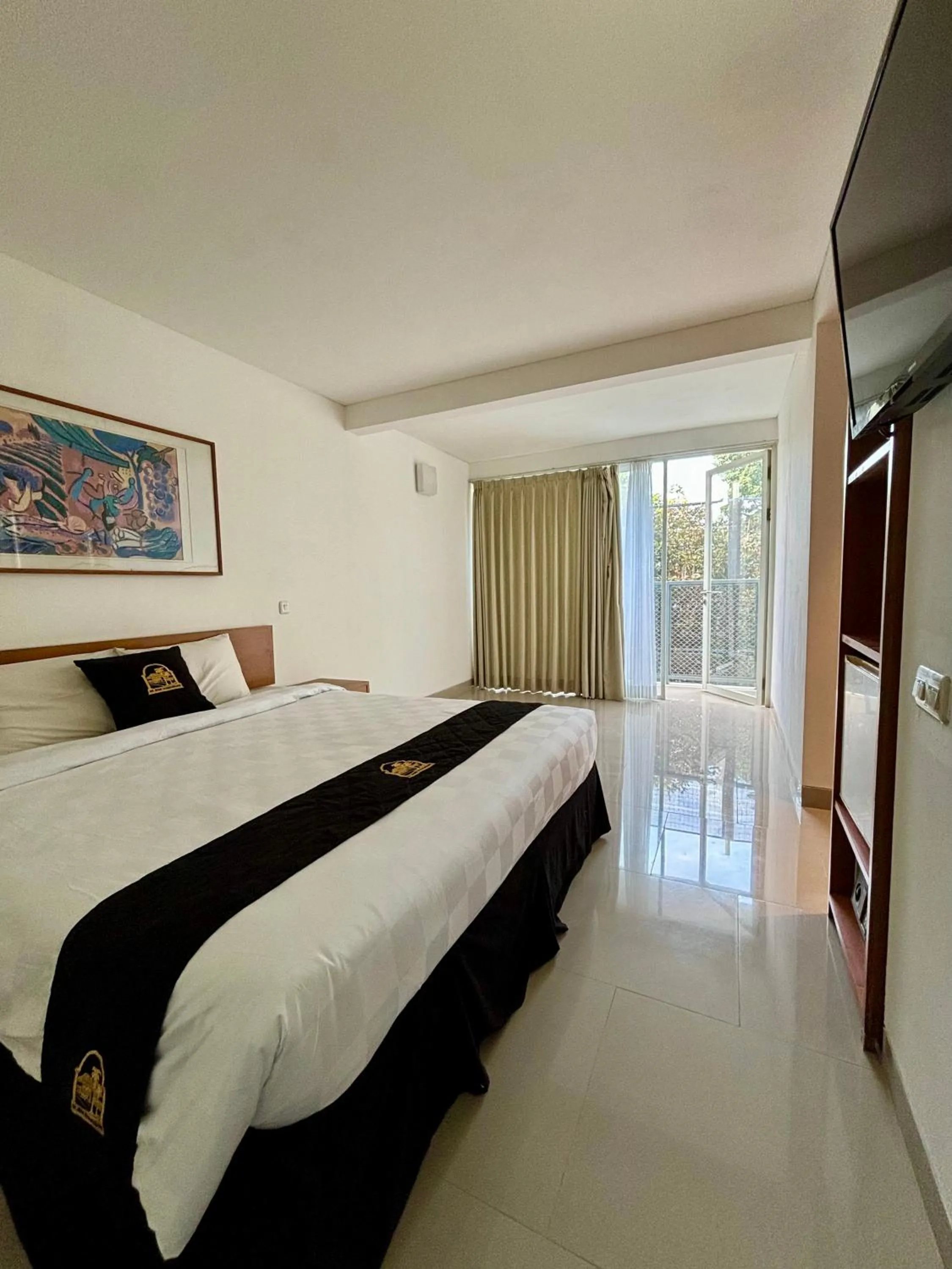 Bedroom, Bed in Concordia Hotel Bumi Sangkuriang Bandung