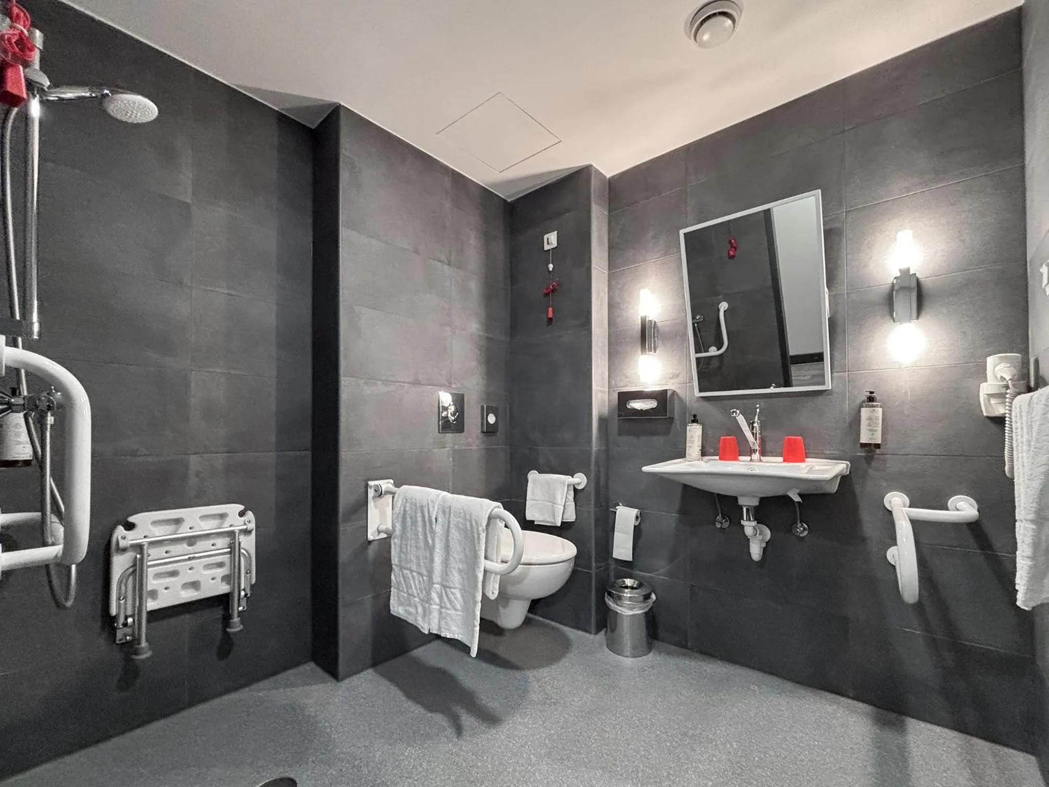 Bathroom in NEXTO DORMERO Hotel Budapest