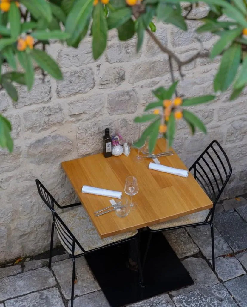 Restaurant/places to eat in Bifora Heritage Hotel