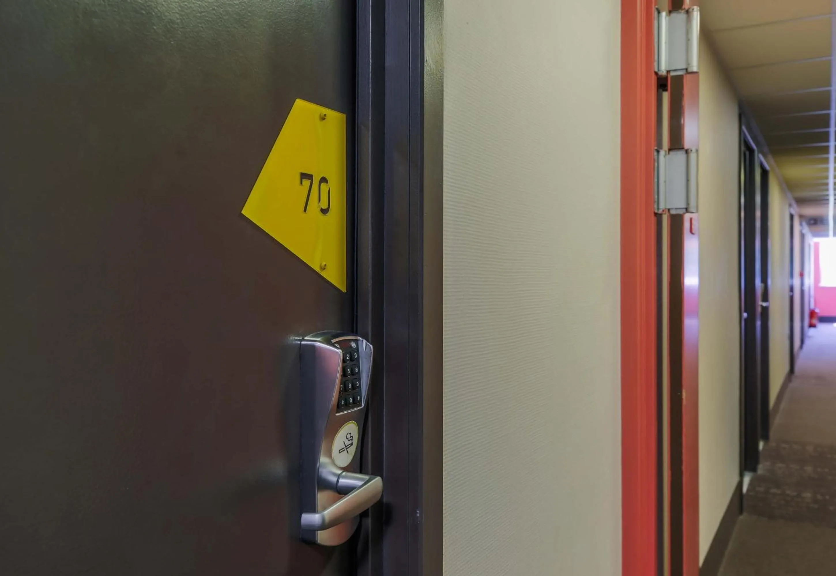 Bedroom in B&B HOTEL Freyming-Merlebach