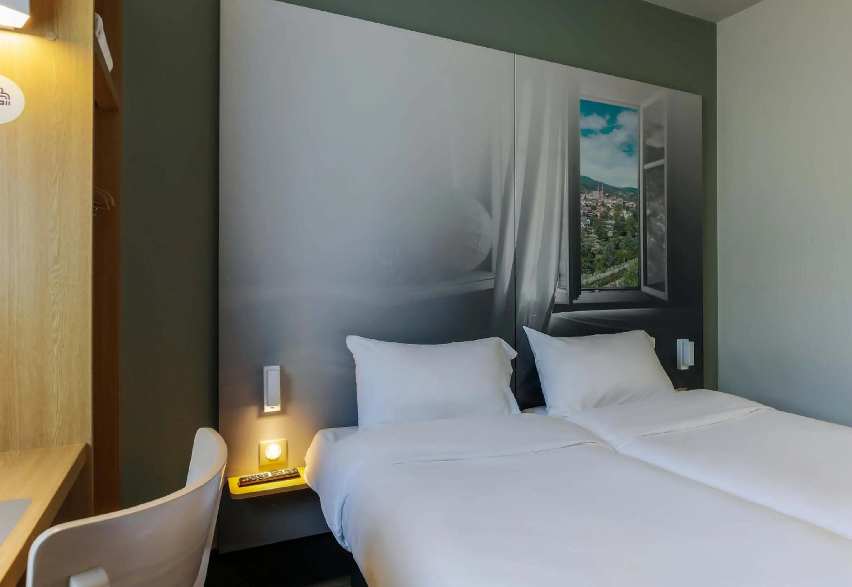 Bedroom, Bed in B&B HOTEL Freyming-Merlebach