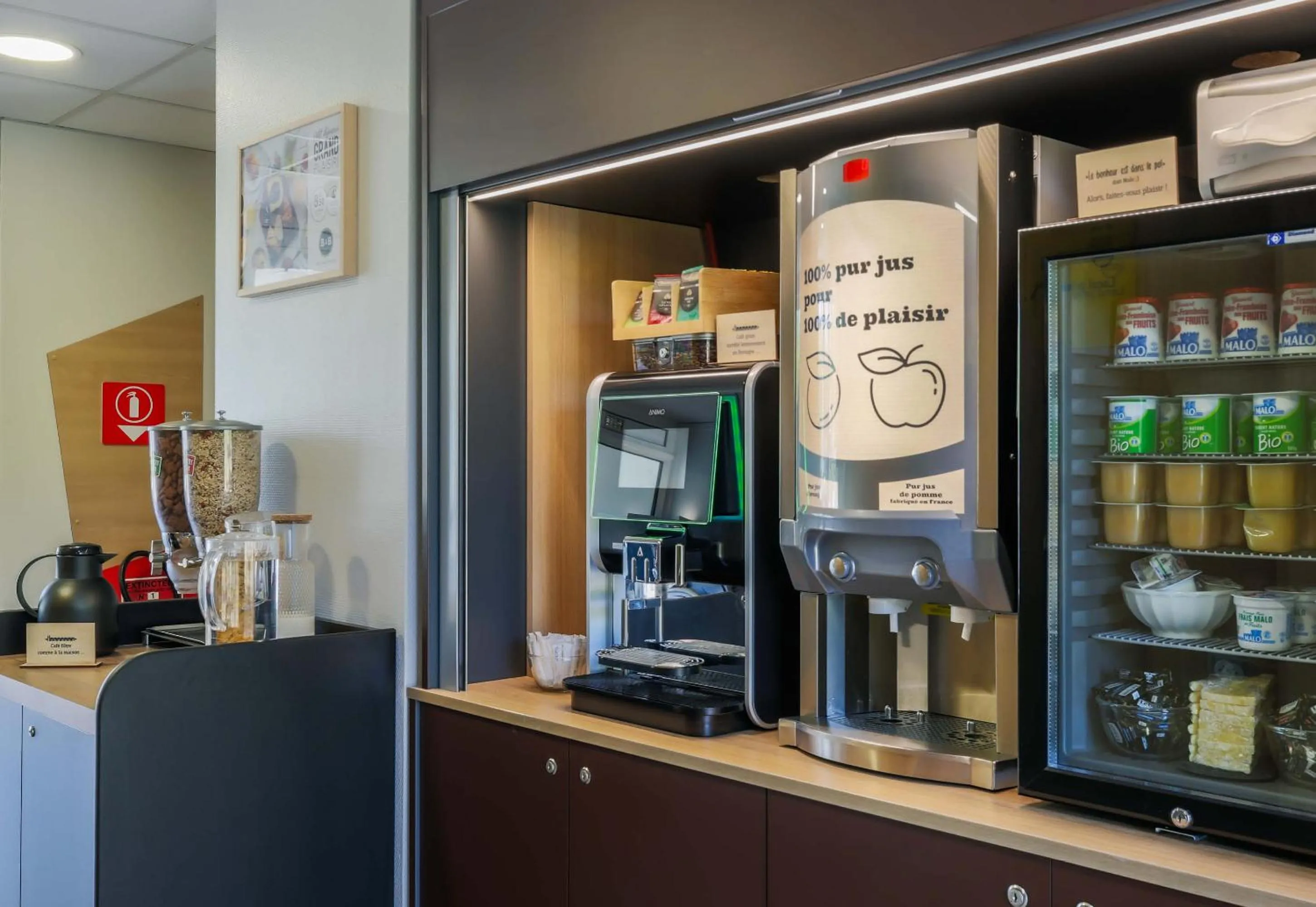 Breakfast in B&B HOTEL Freyming-Merlebach