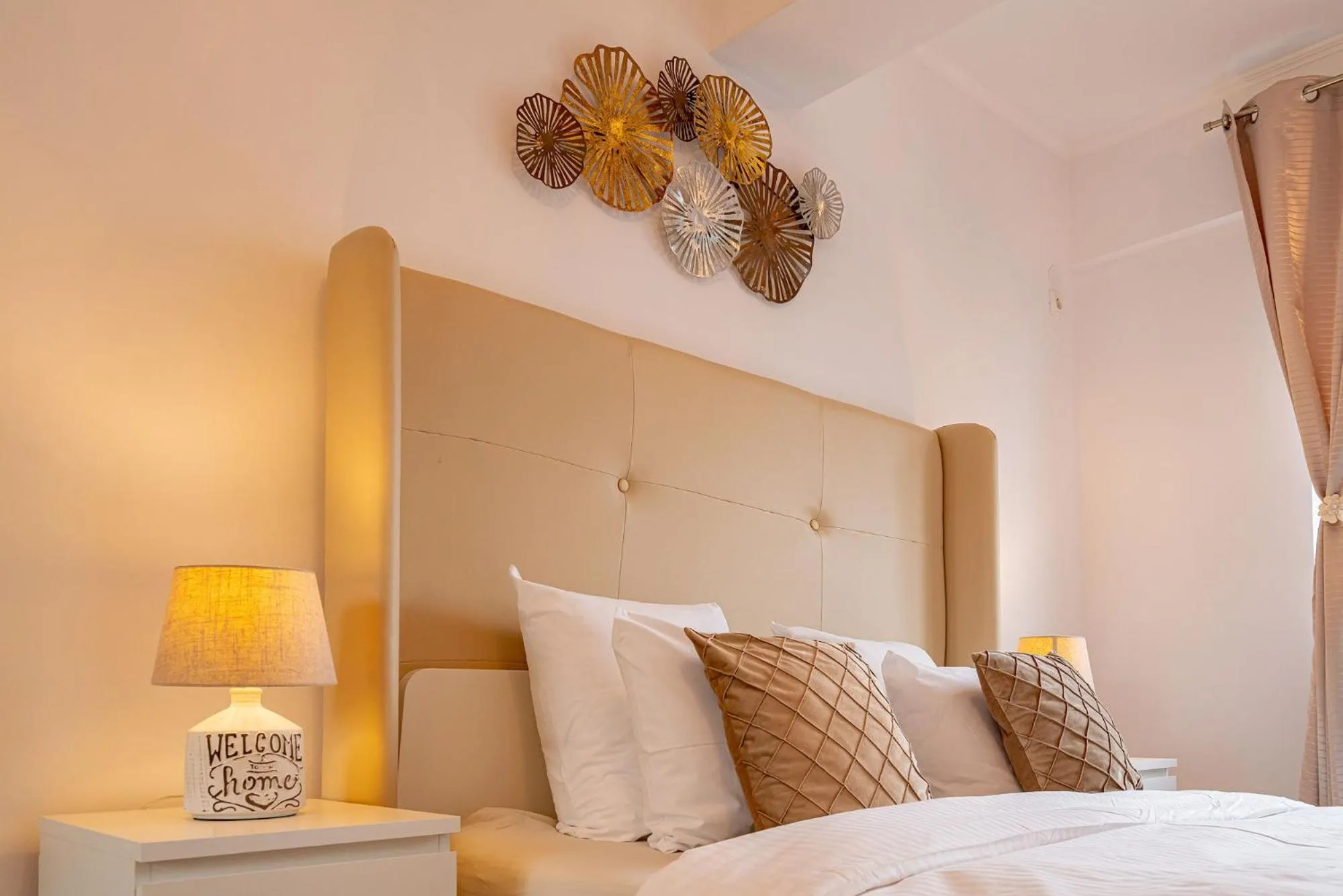 Decorative detail, Bed in Lujerului Studio