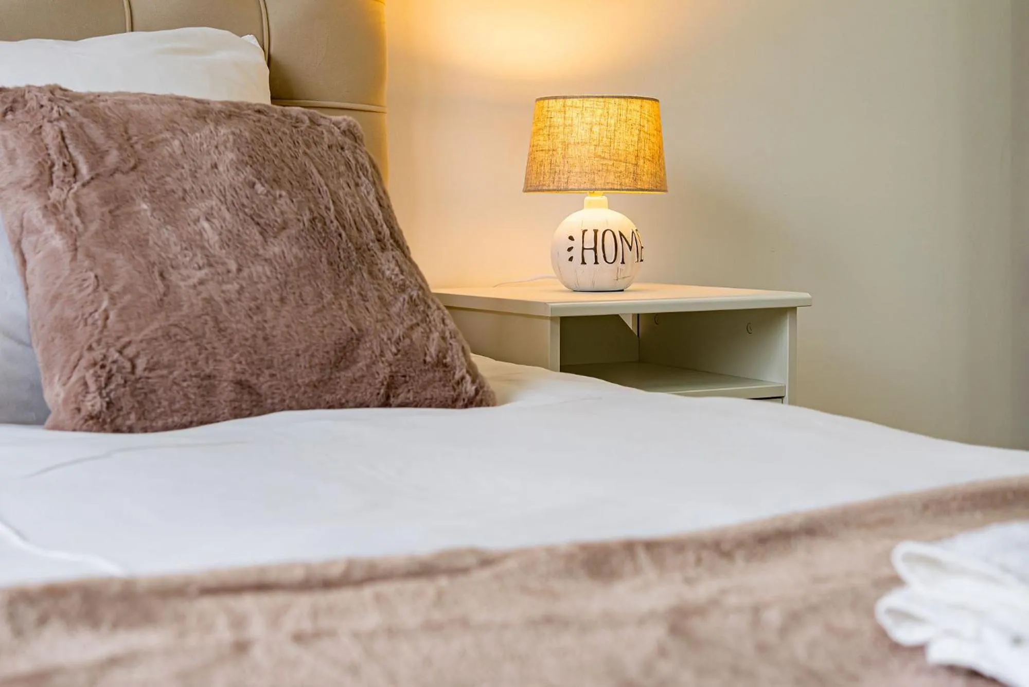 Bed in Lujerului Studio