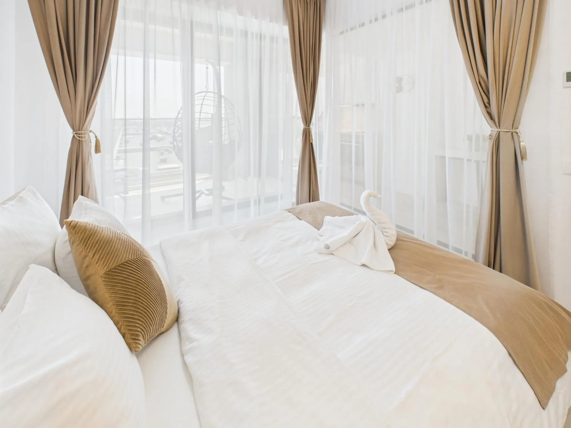 Bed in Lujerului Studio