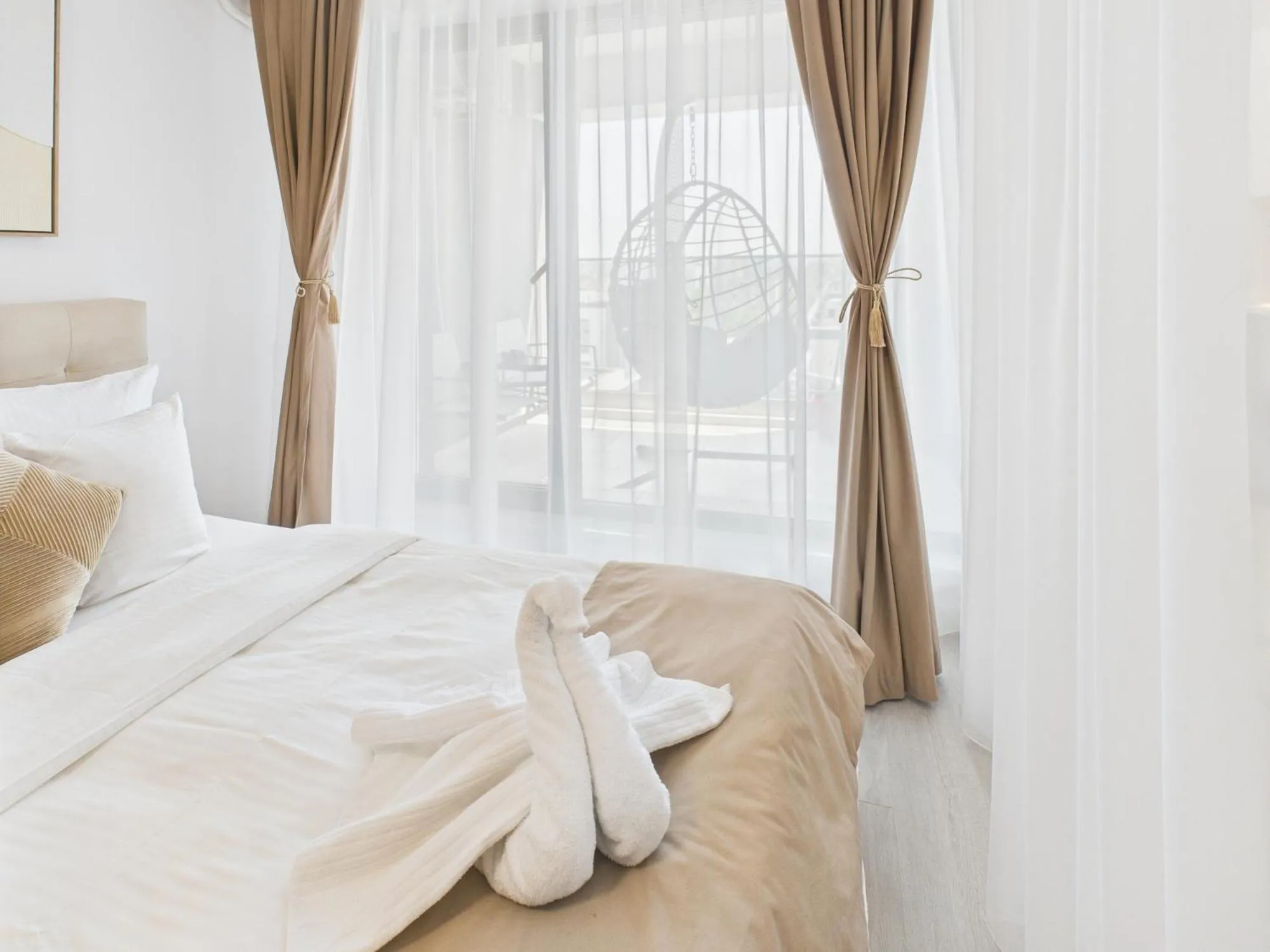 Bed in Lujerului Studio