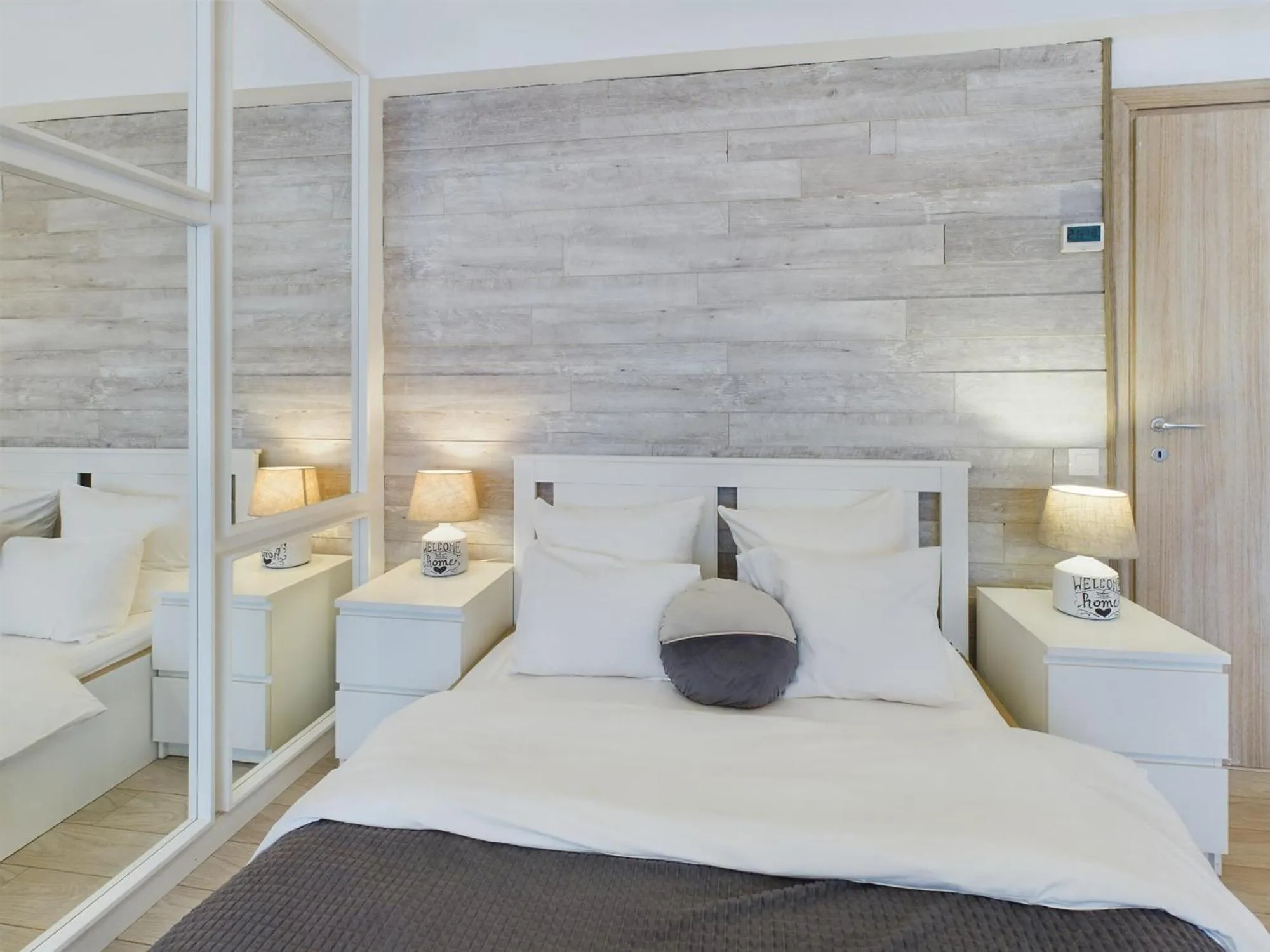 Bed in Lujerului Studio