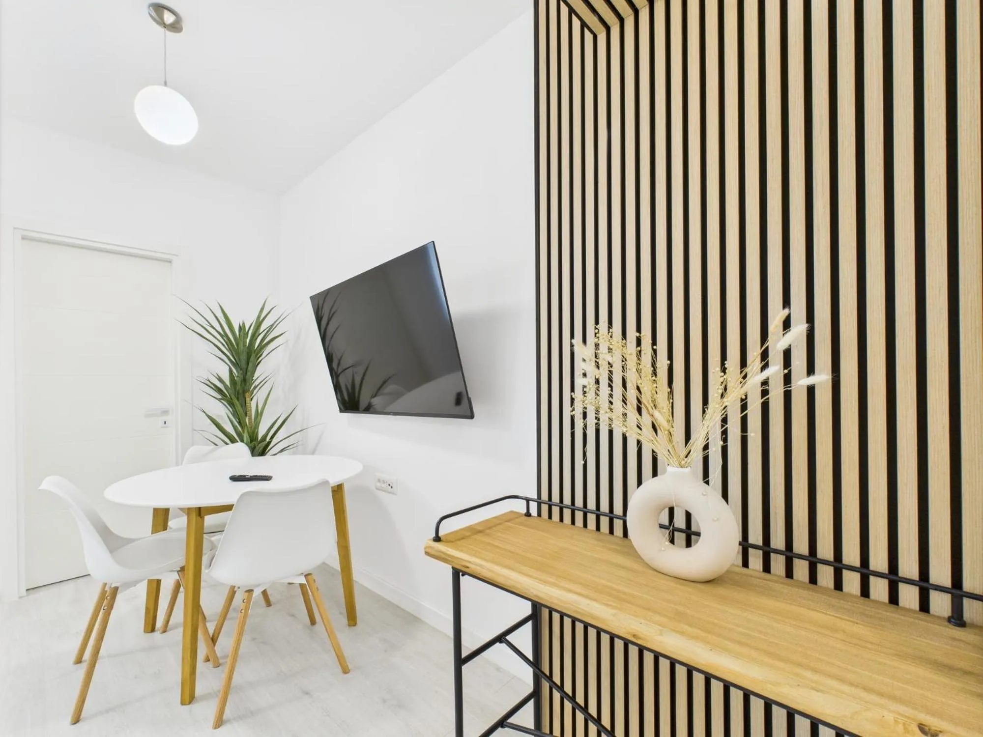 TV and multimedia in Lujerului Studio