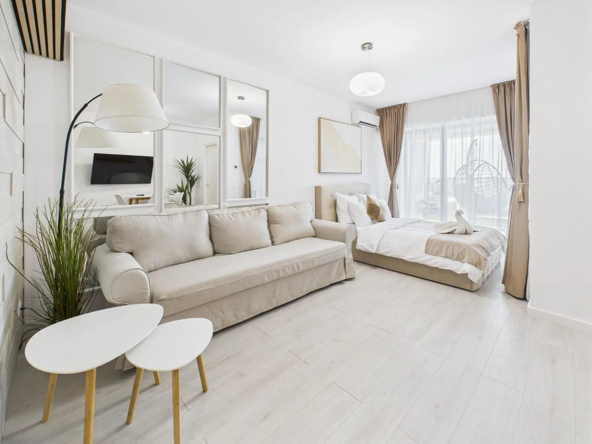 Living room, Bed in Lujerului Studio