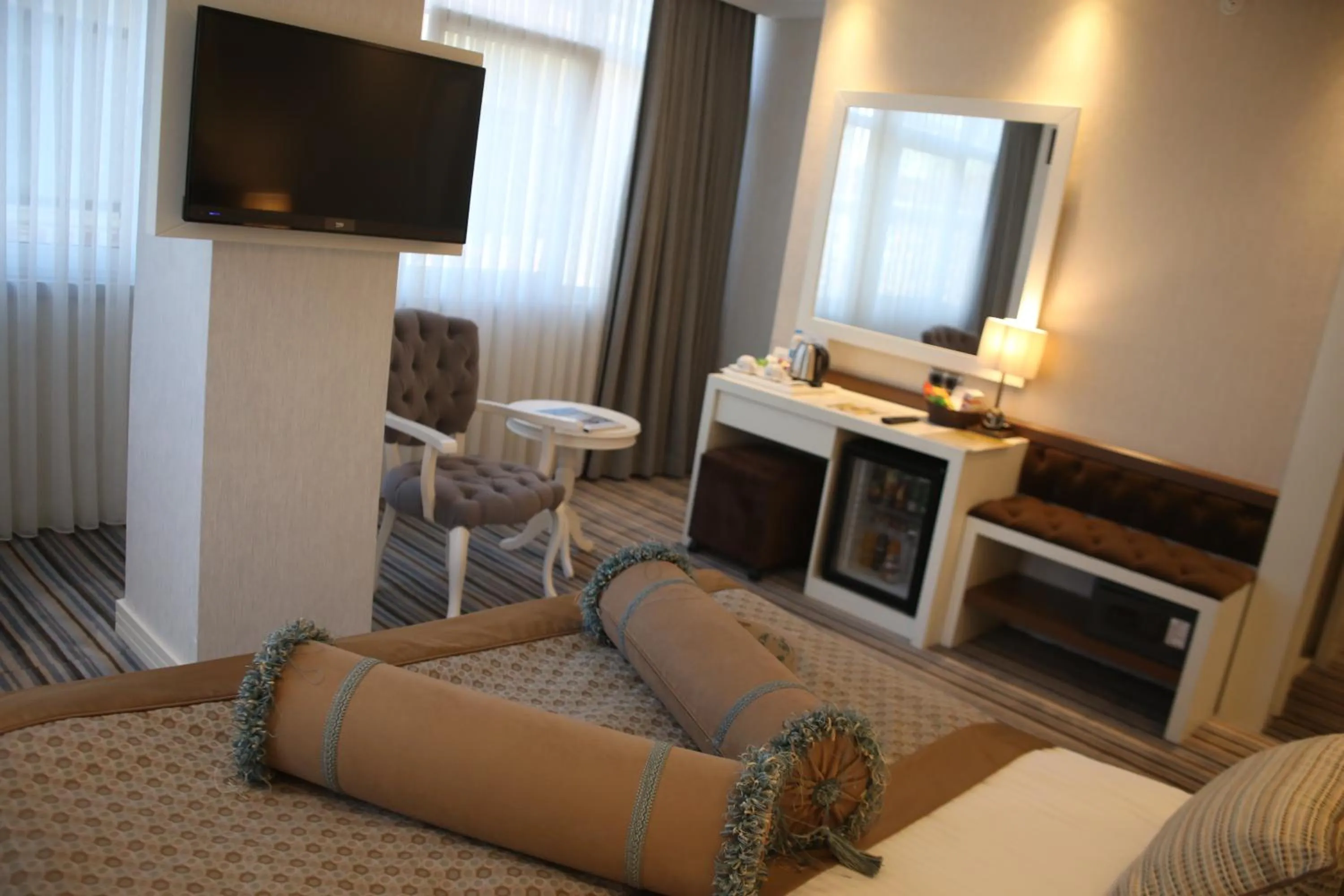 Bed in Seven Deep Hotel