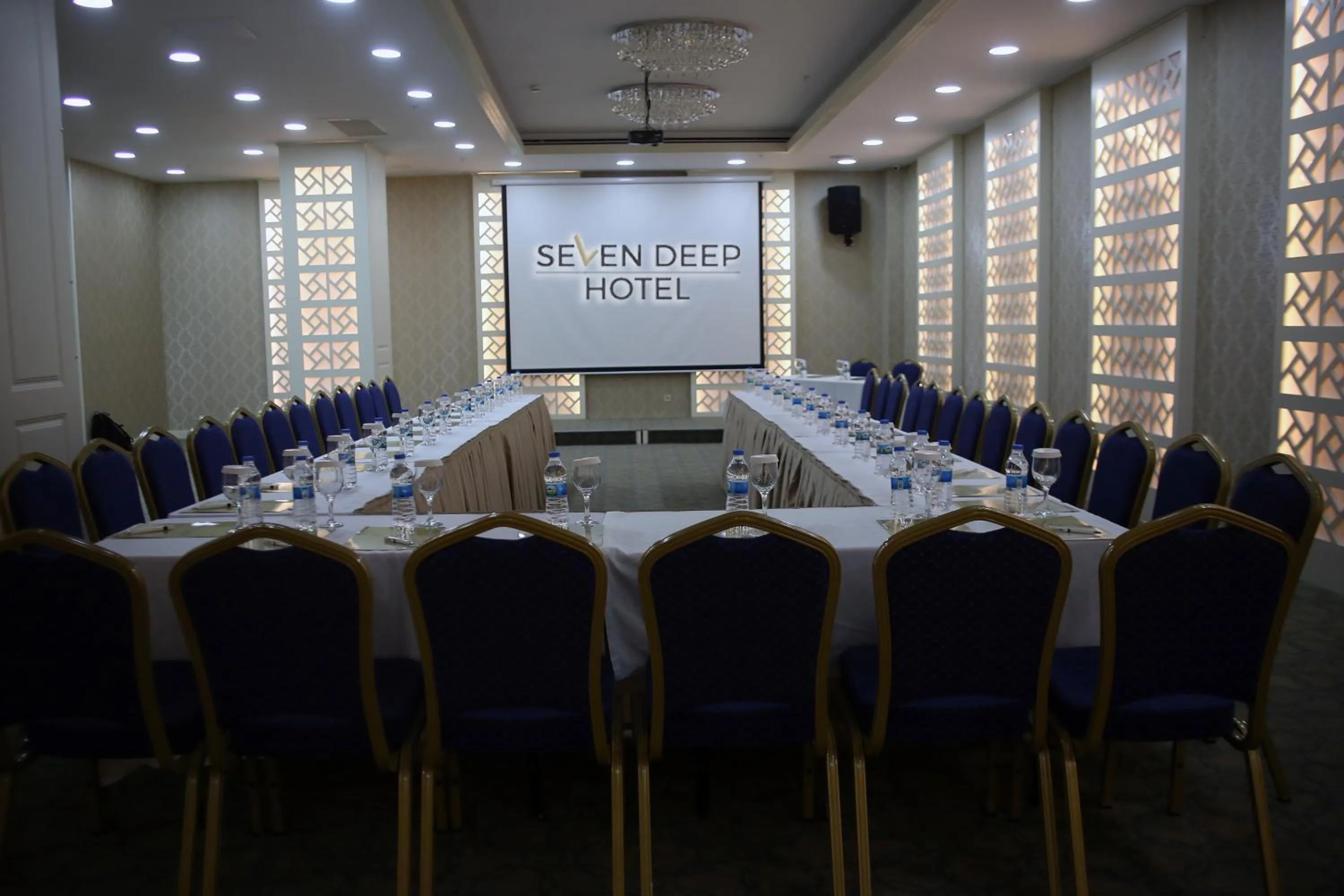 Meeting/conference room in Seven Deep Hotel